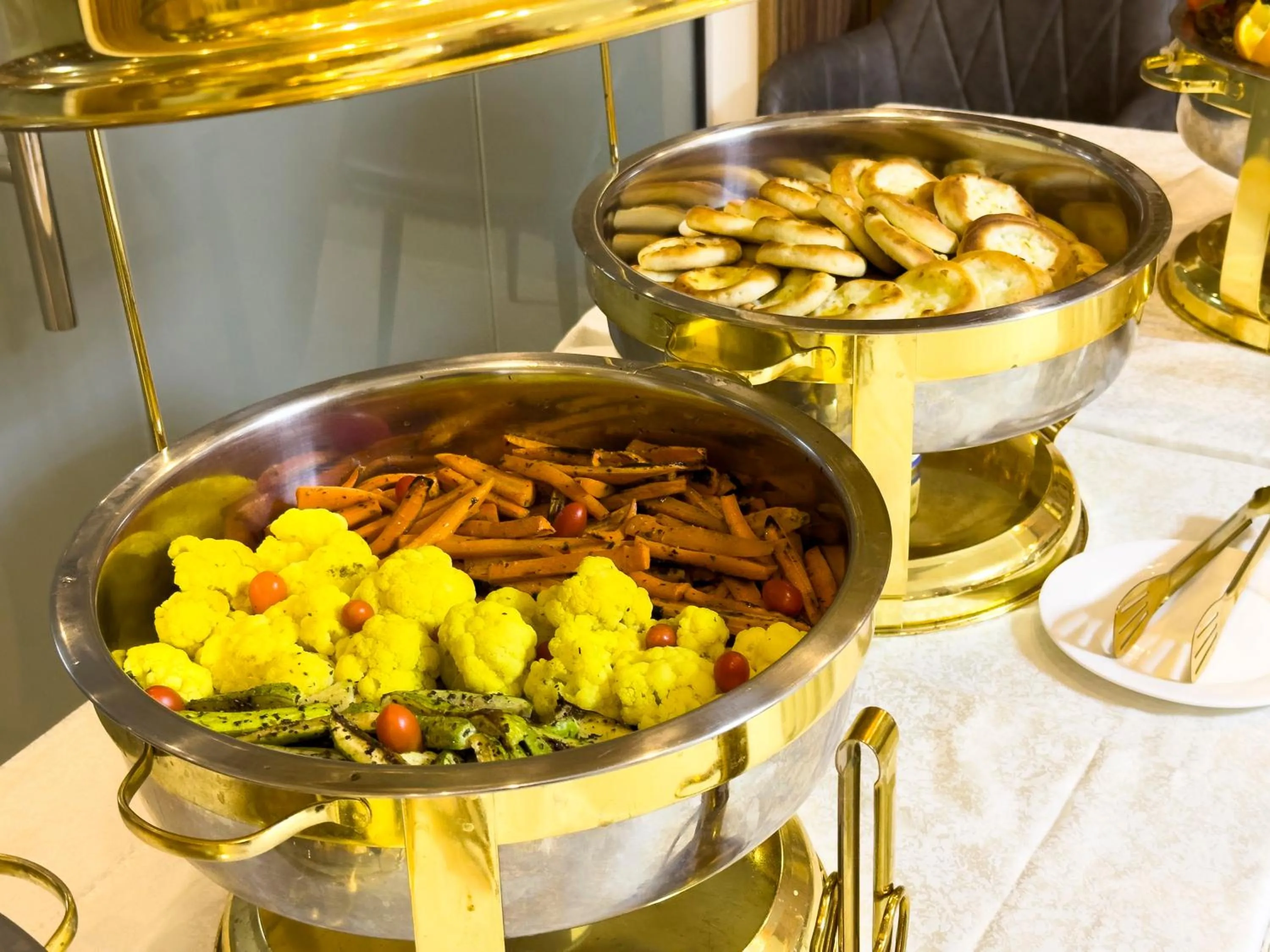 Buffet breakfast in Lijam Hotel