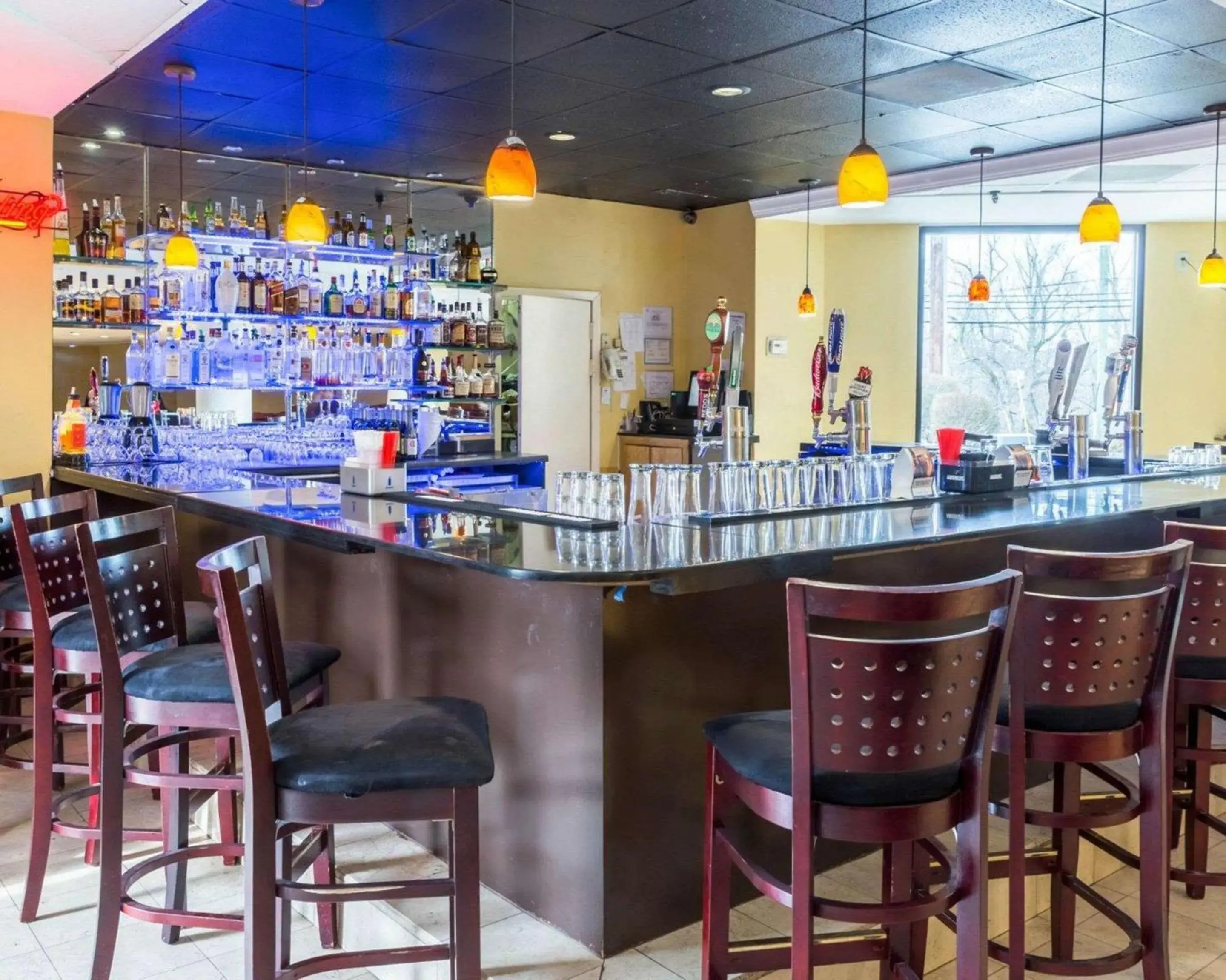 Restaurant/places to eat in Clarion Hotel Somerset - New Brunswick Restaurant/places to eat in Clarion Hotel Somerset - New Brunswick