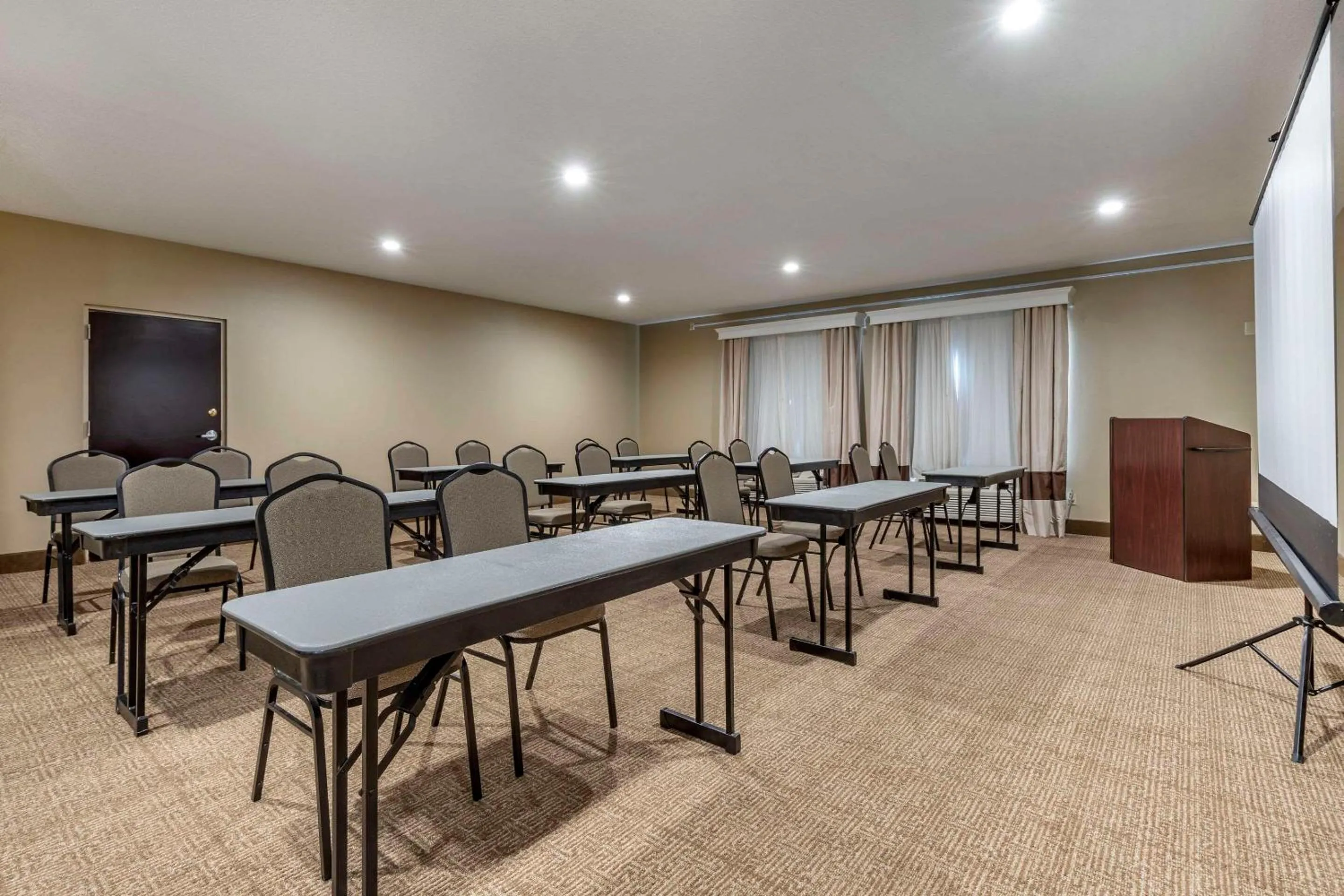 Meeting/conference room in Comfort Inn & Suites Mocksville I-40