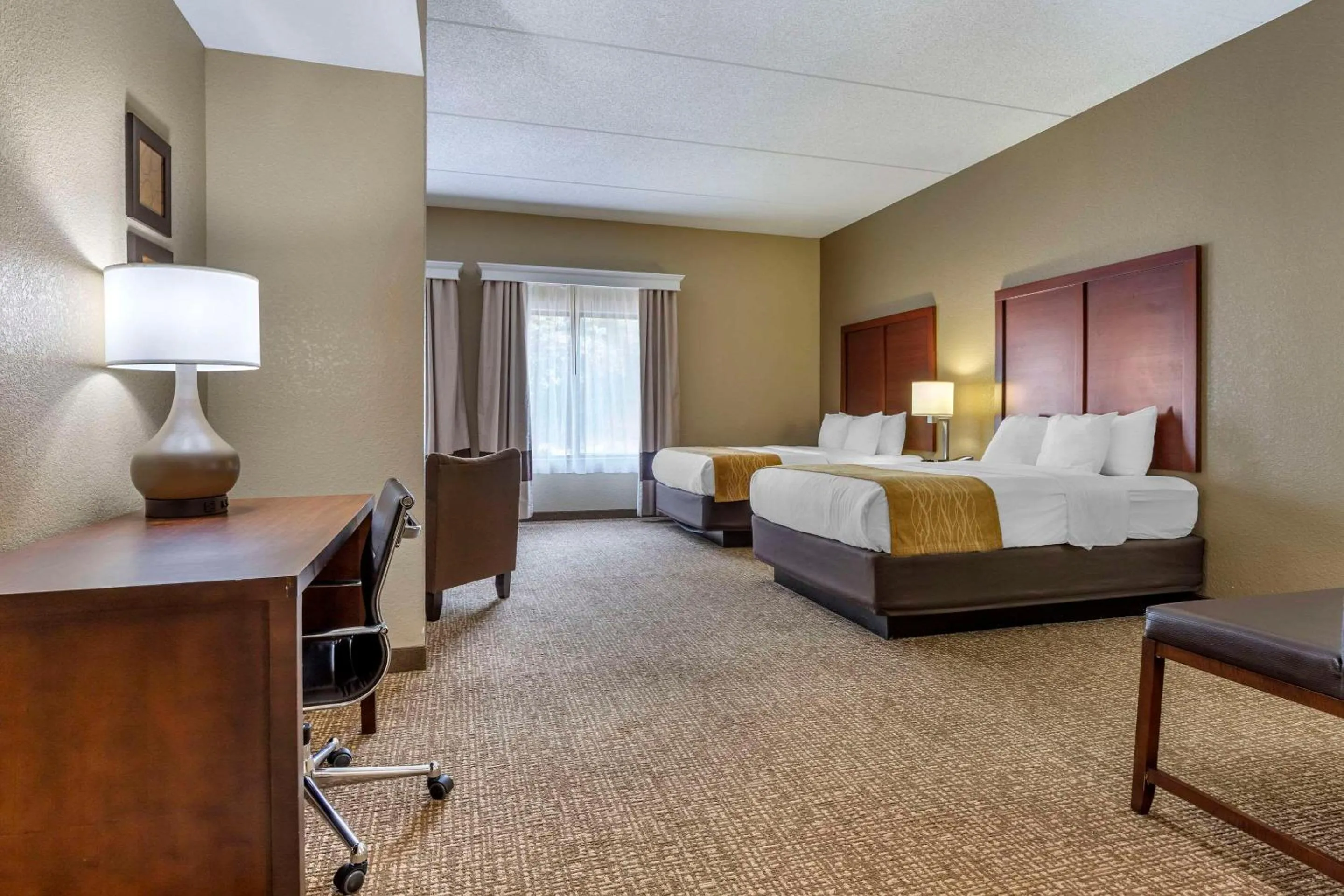 Bedroom, Bed in Comfort Inn & Suites Mocksville I-40