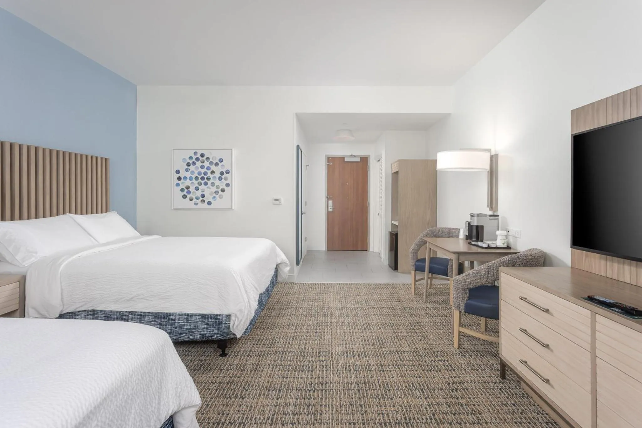 Photo of the whole room, Bed in Holiday Inn Resort Pensacola Beach Gulf Front by IHG