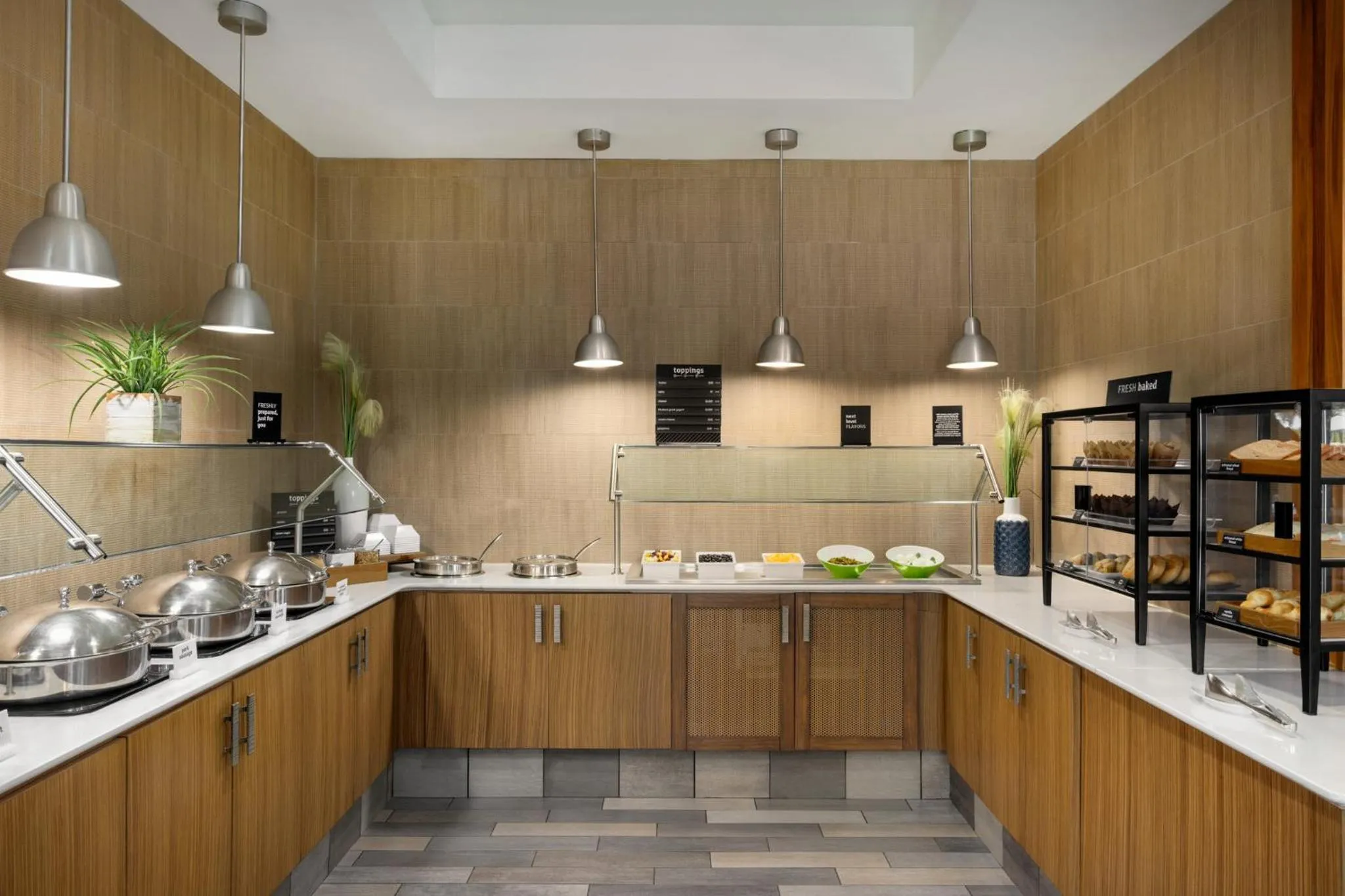 Restaurant/places to eat in Holiday Inn Resort Pensacola Beach Gulf Front by IHG