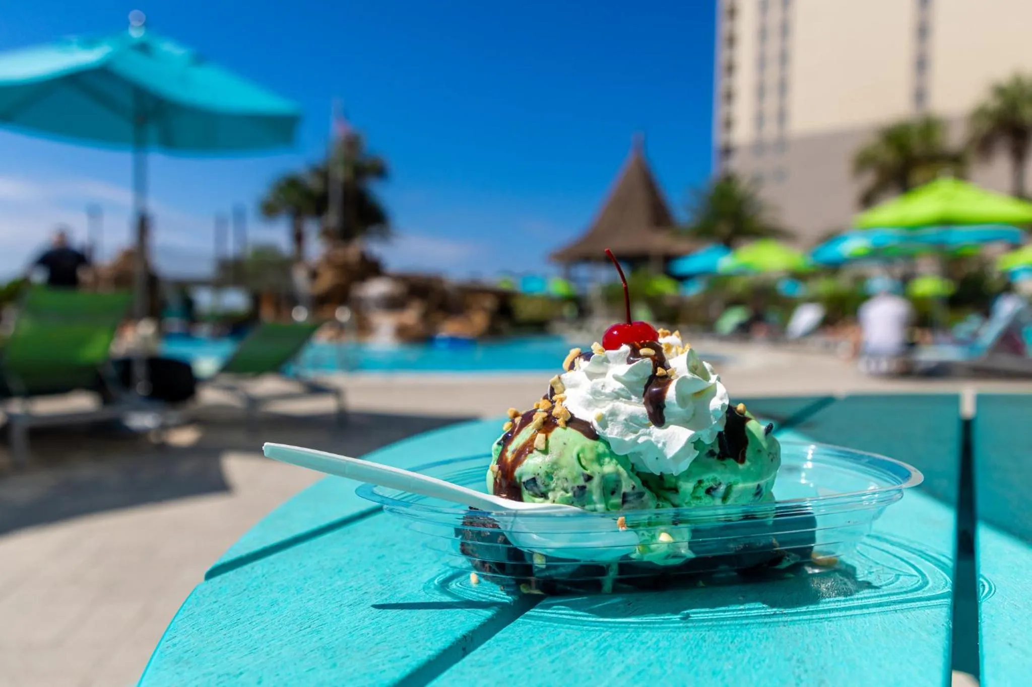 Restaurant/places to eat in Holiday Inn Resort Pensacola Beach Gulf Front by IHG