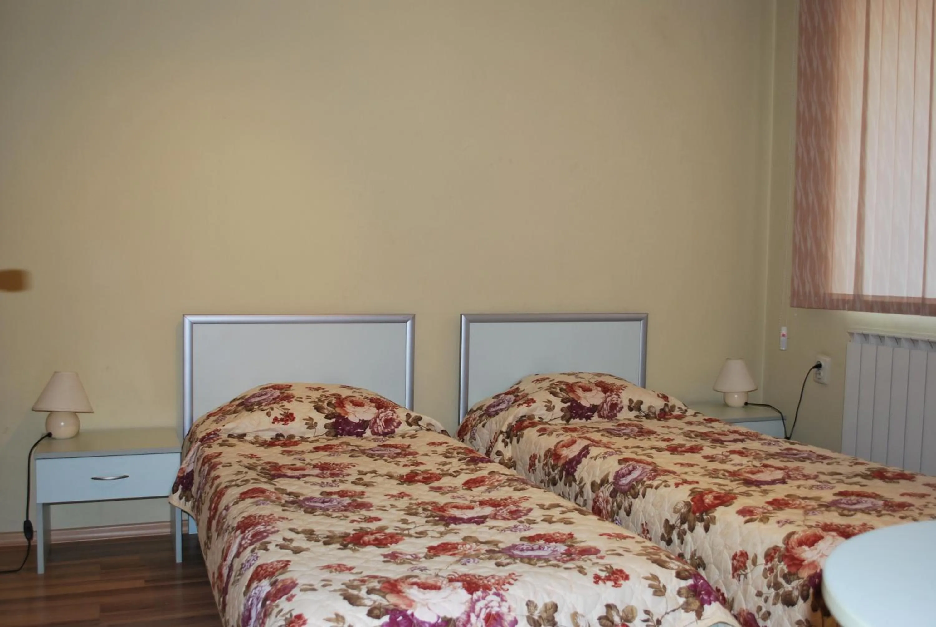 Bed in Hotel Milenium