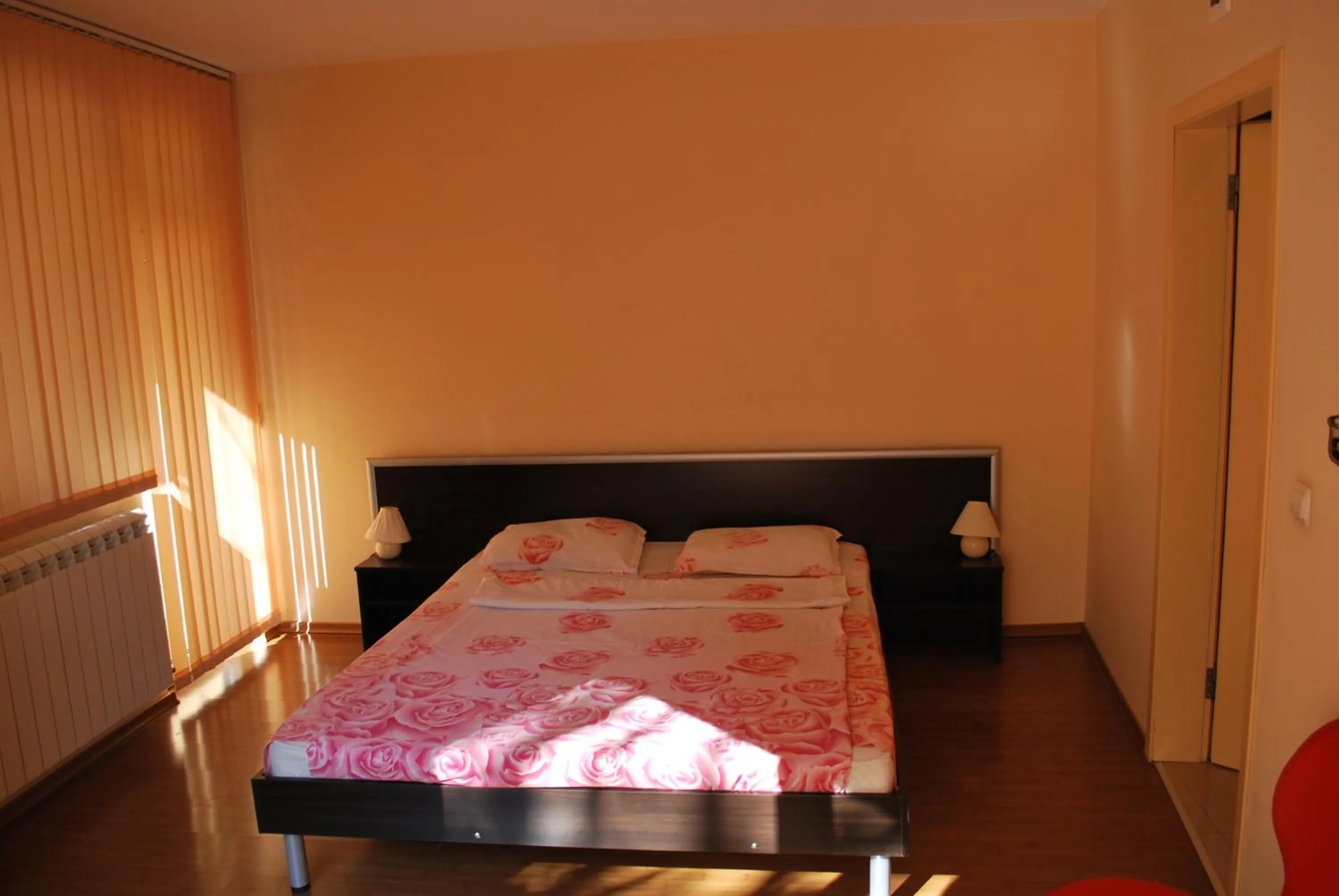 Bed in Hotel Milenium