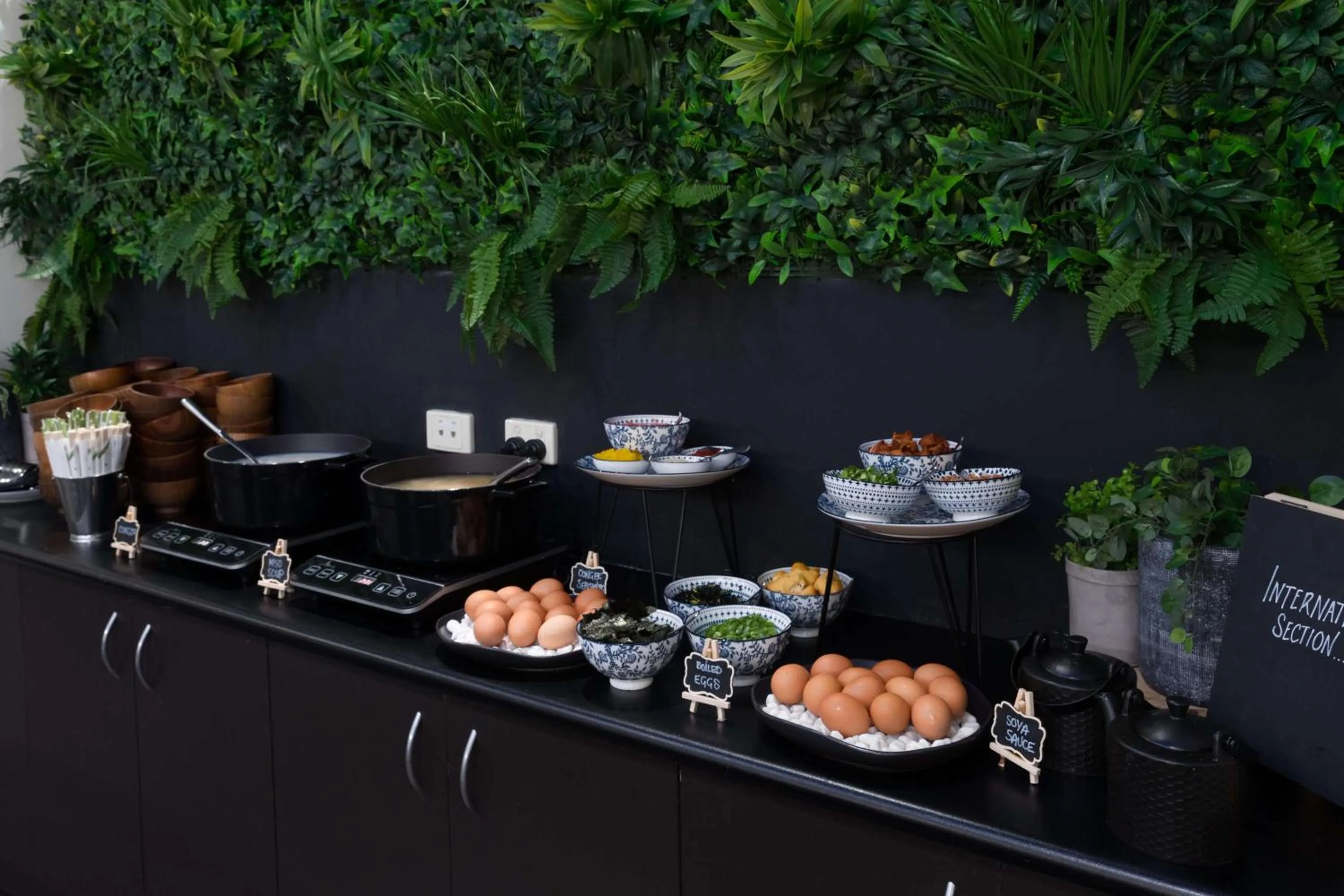 Restaurant/places to eat in Rydges Norwest Sydney