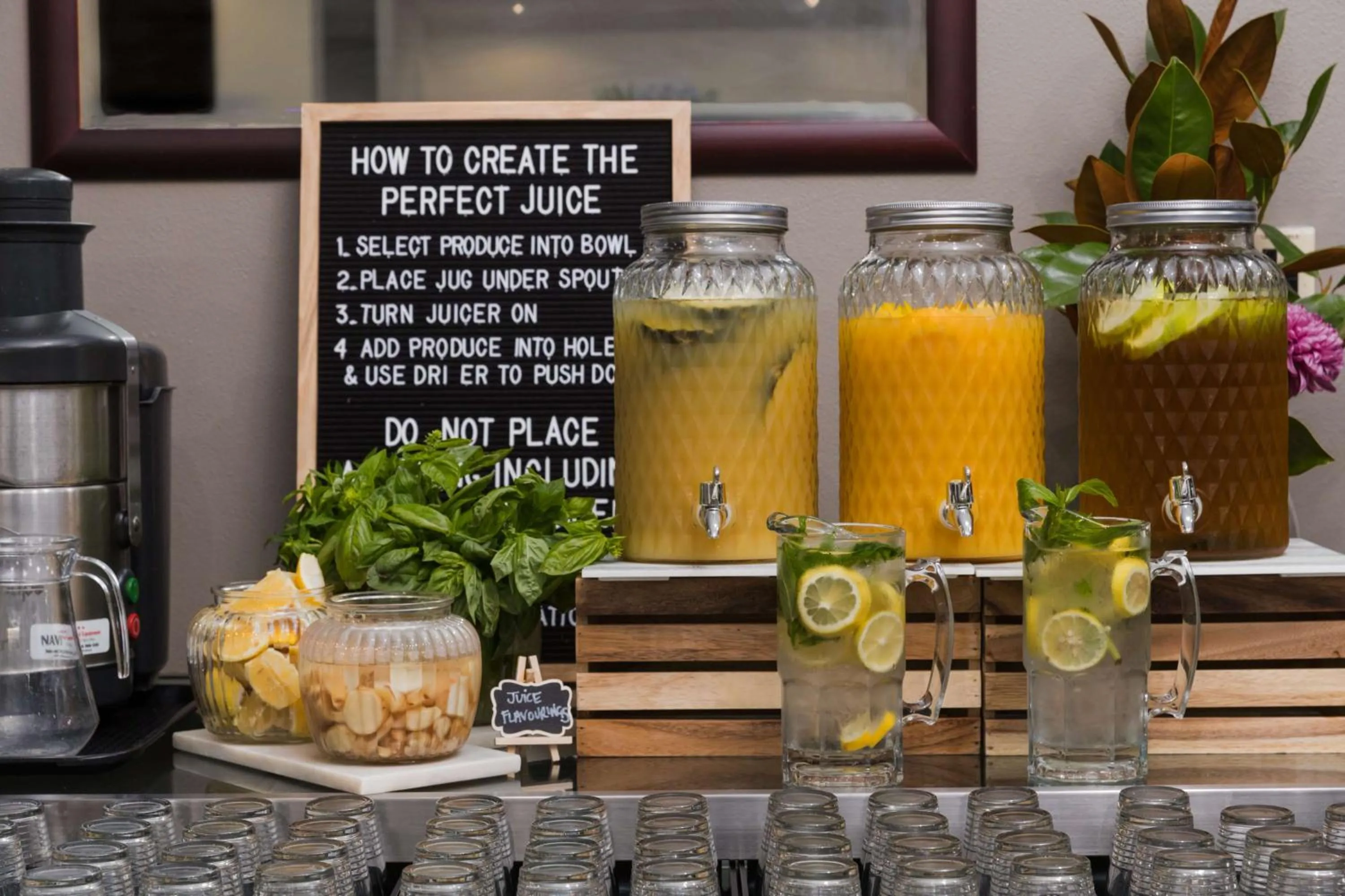 Restaurant/places to eat in Rydges Norwest Sydney