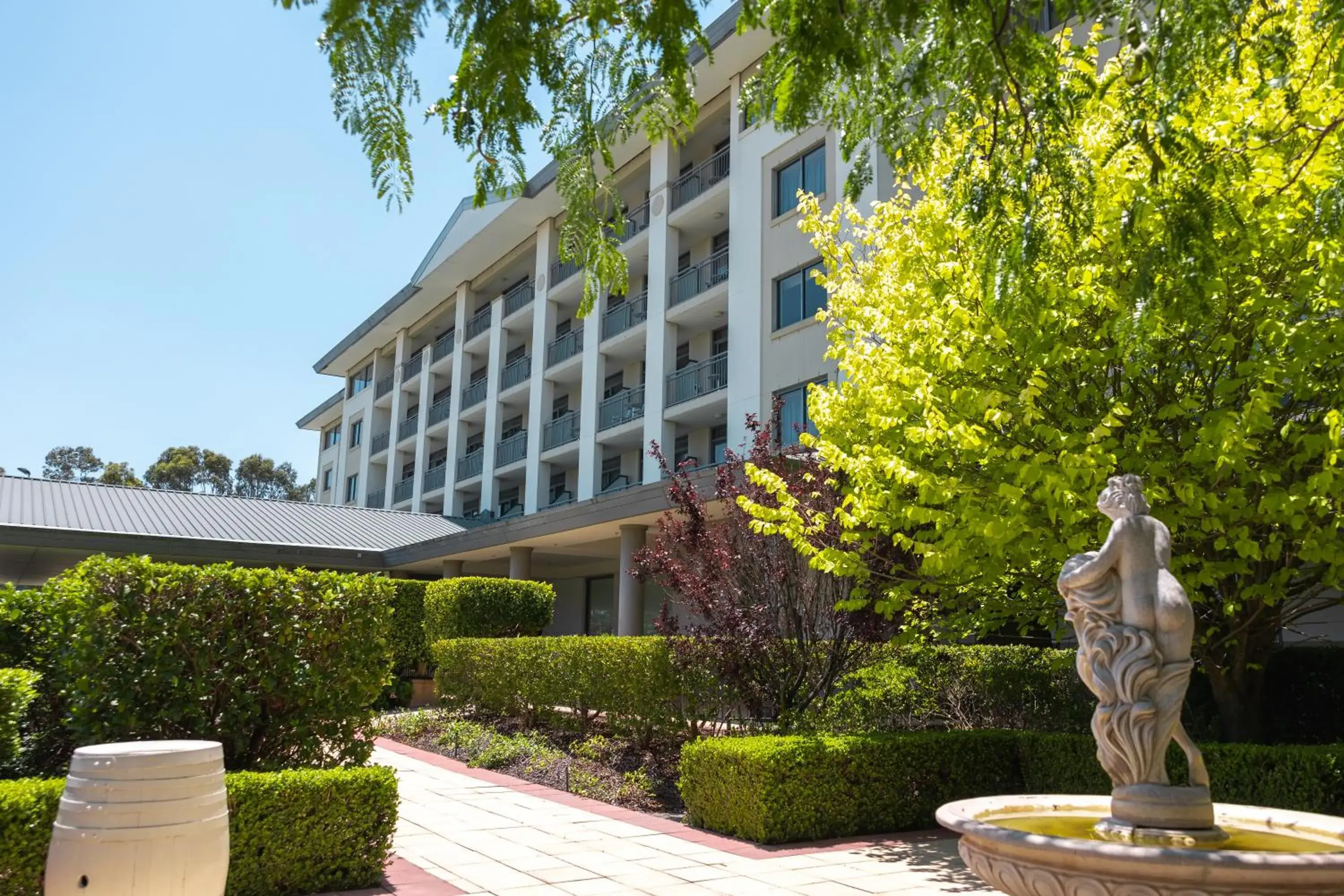 Property building in Rydges Norwest Sydney Property building in Rydges Norwest Sydney