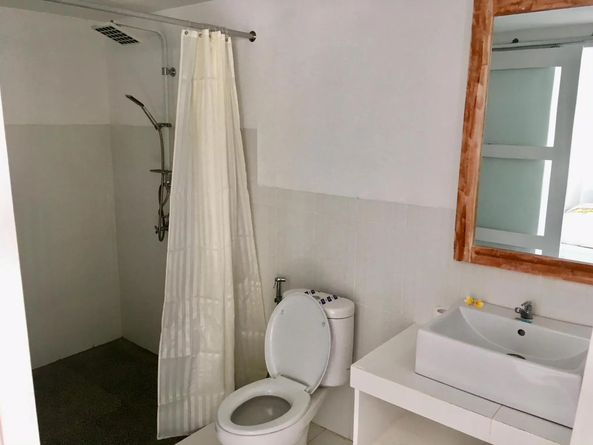 Bathroom in Narayana Homestay