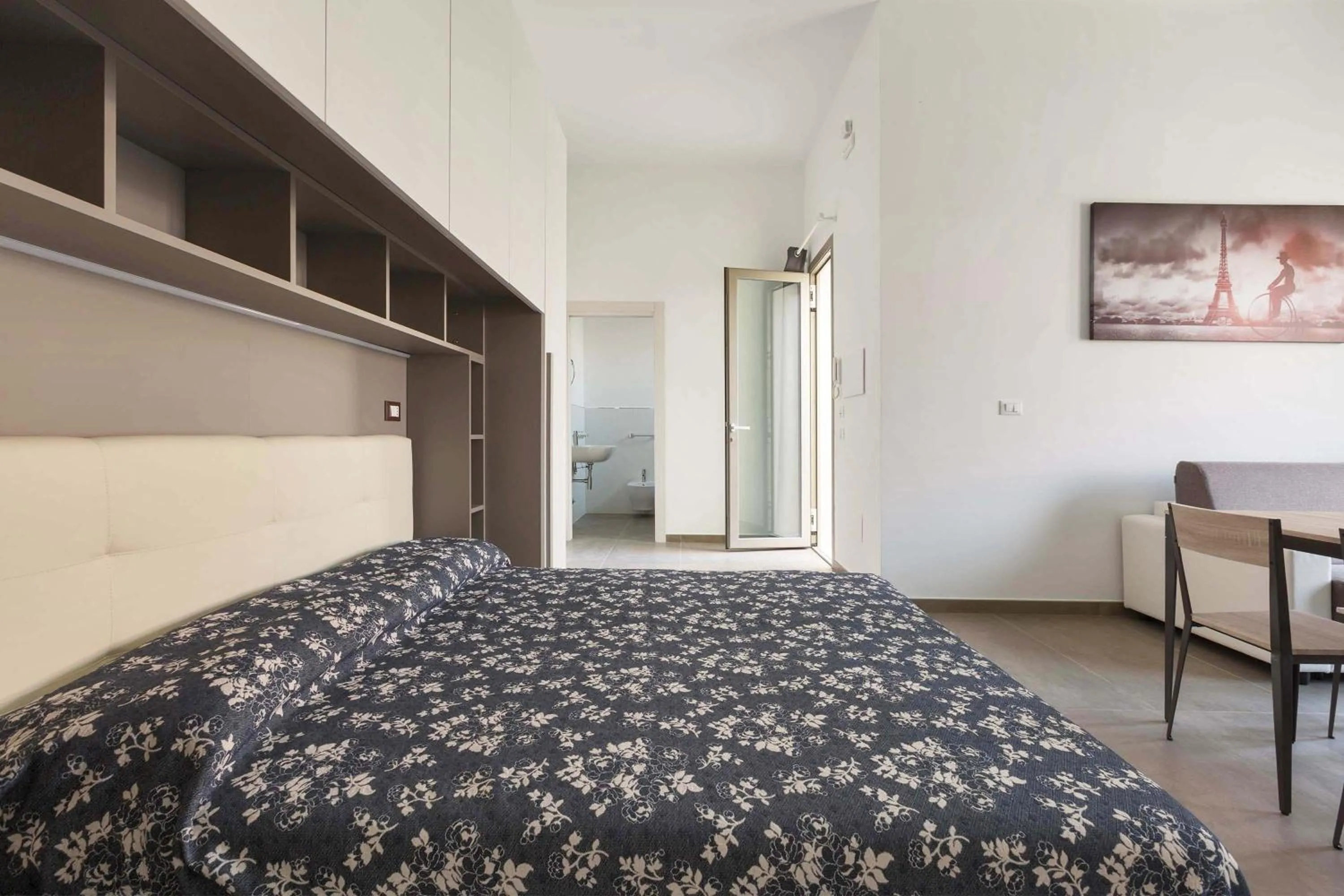 Bed in Villino Blu Suite by BarbarHouse