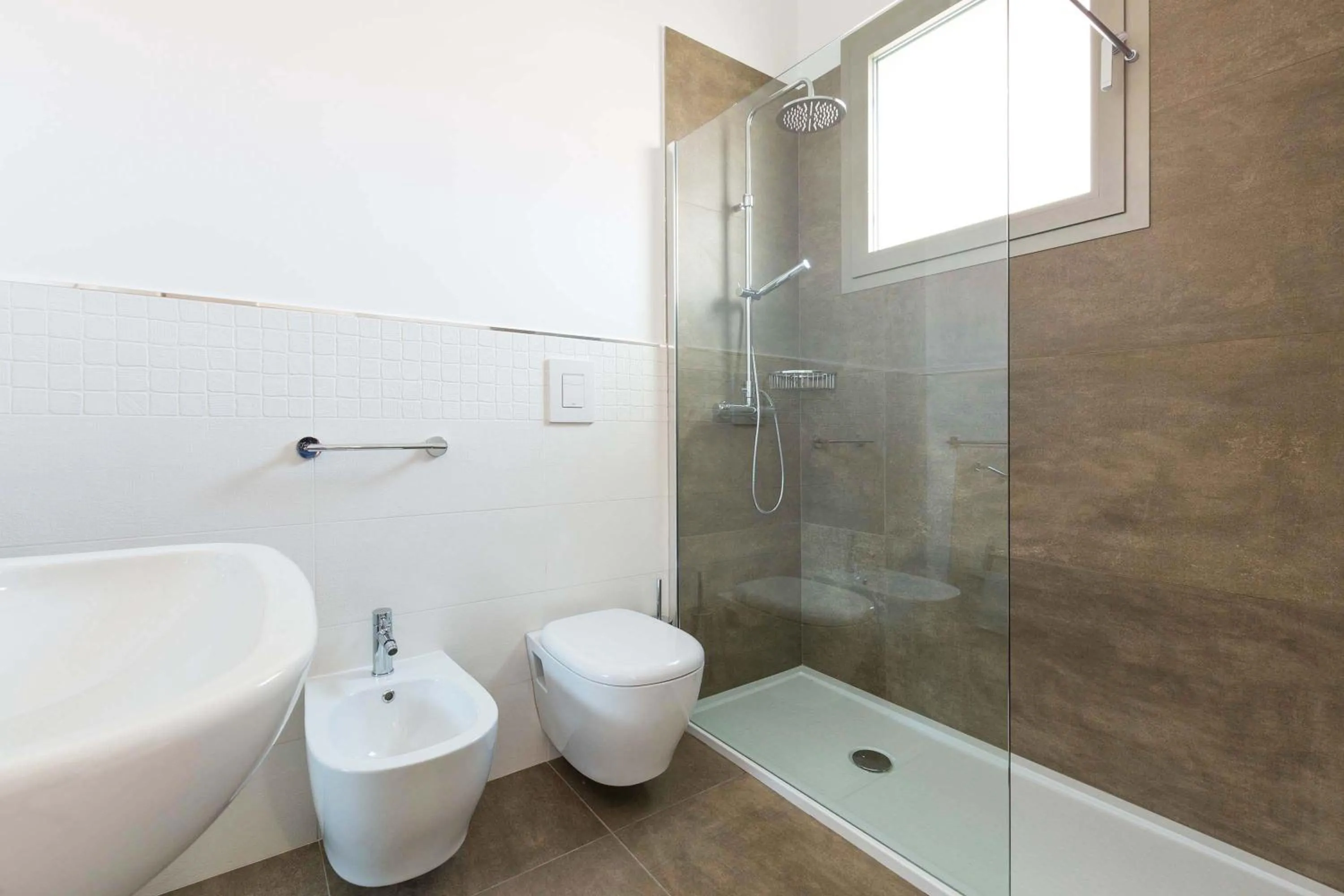 Bathroom in Villino Blu Suite by BarbarHouse