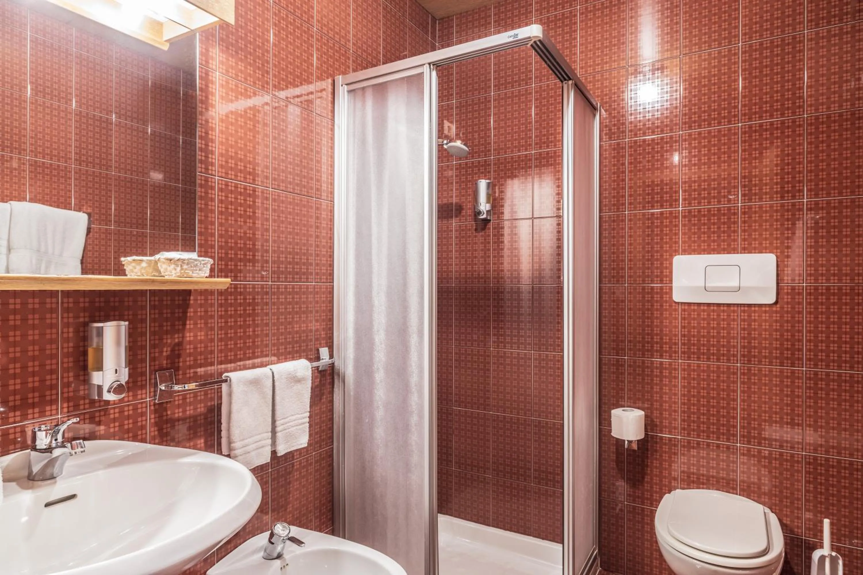 Shower in Residence Anda