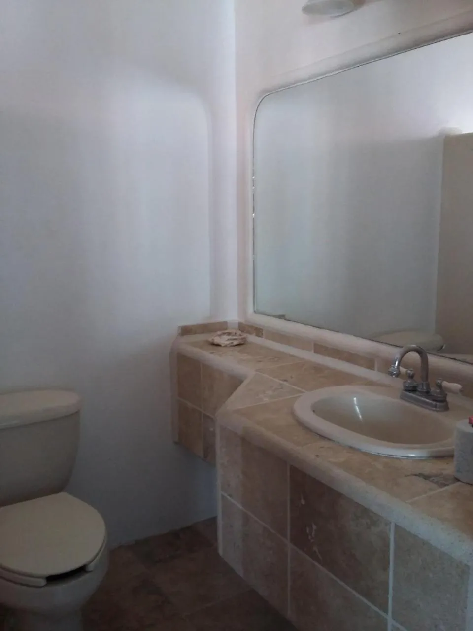 Bathroom in Delphinus Inn
