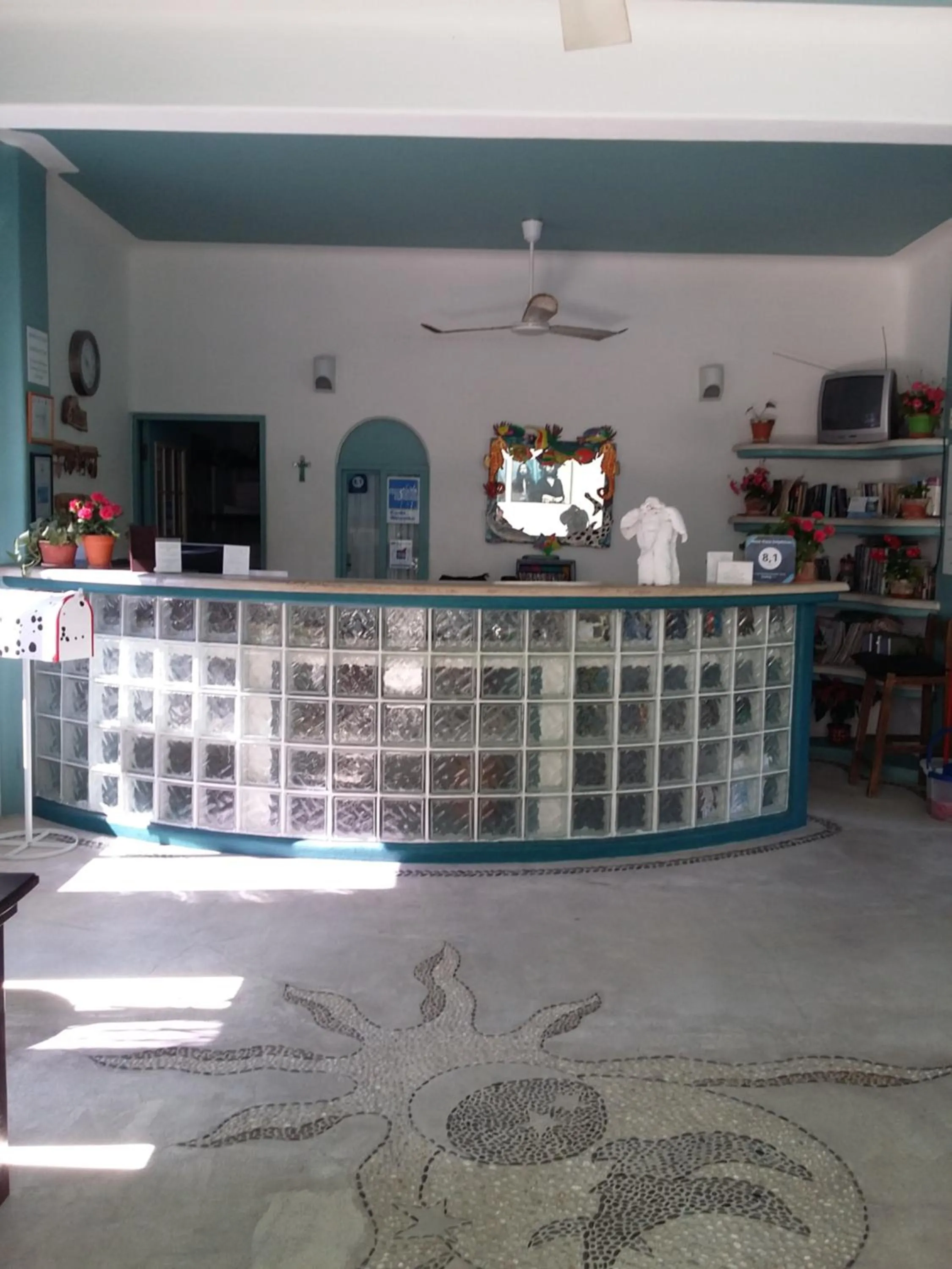 Lobby or reception in Delphinus Inn