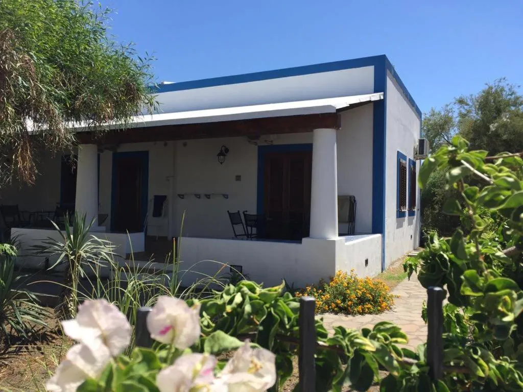 Property building in Hotel Rojas