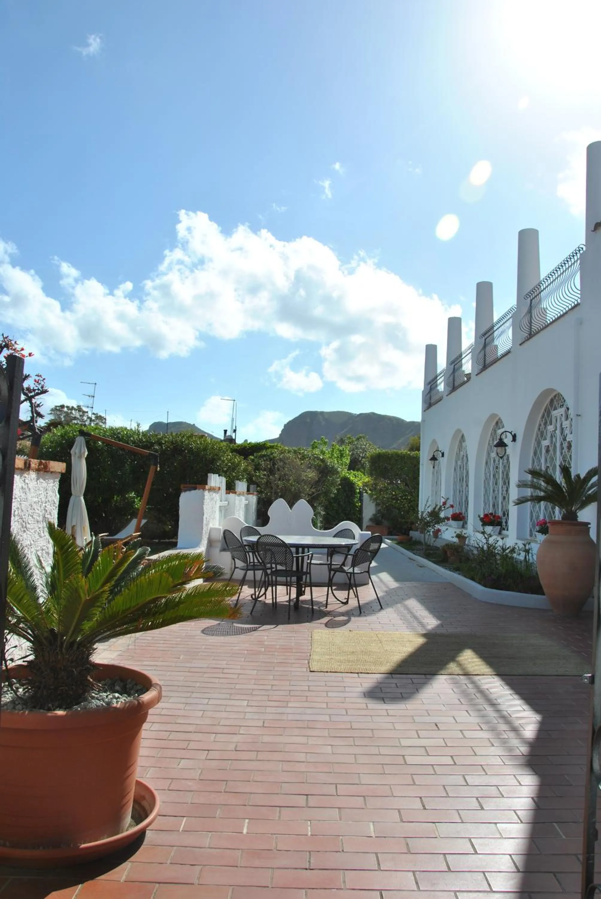 Property building in Hotel Rojas