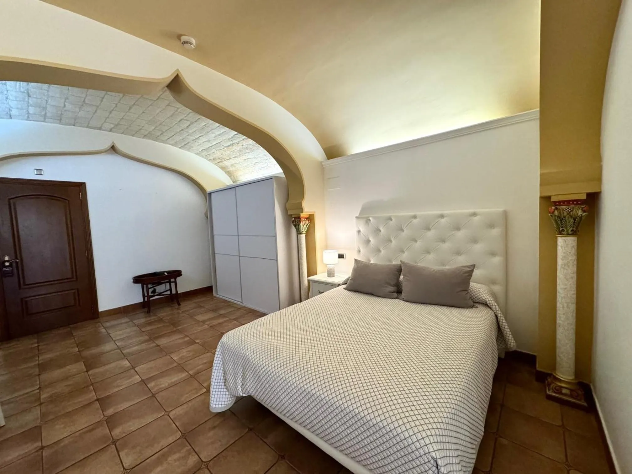 Photo of the whole room, Bed in Hotel Kazar