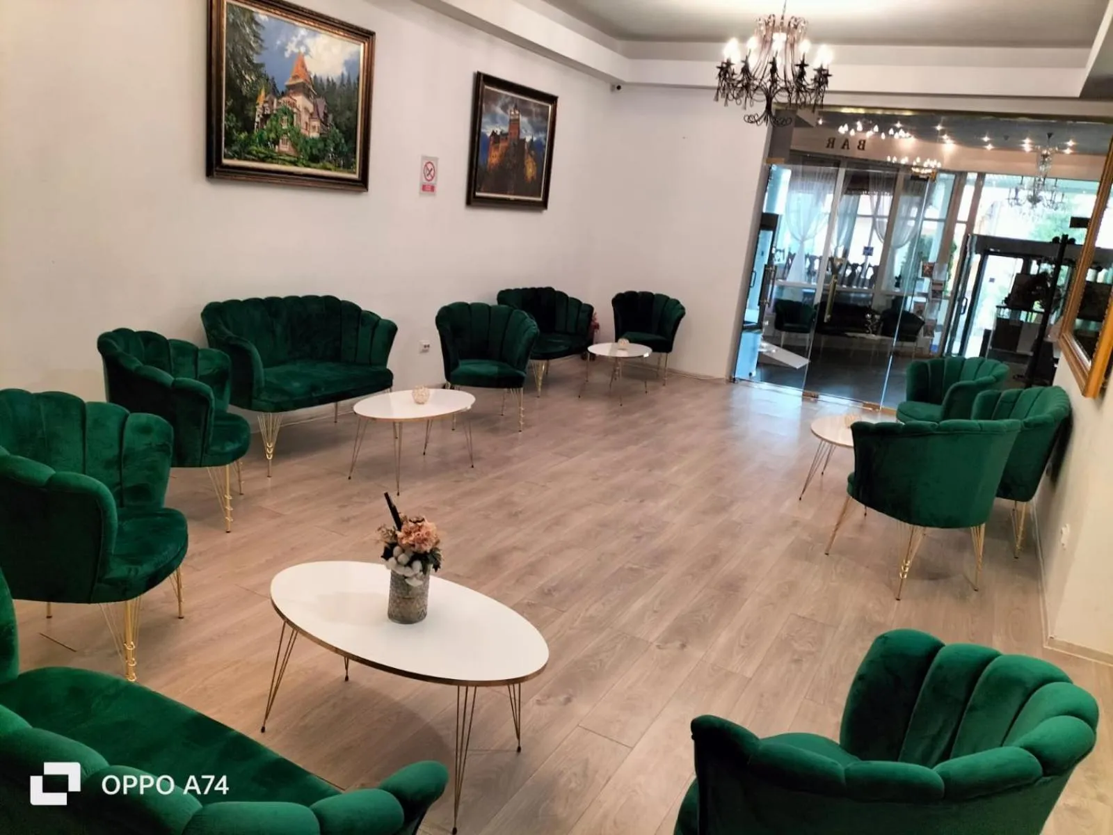 Communal lounge/ TV room, Lounge/Bar in Andy Grand Hotel