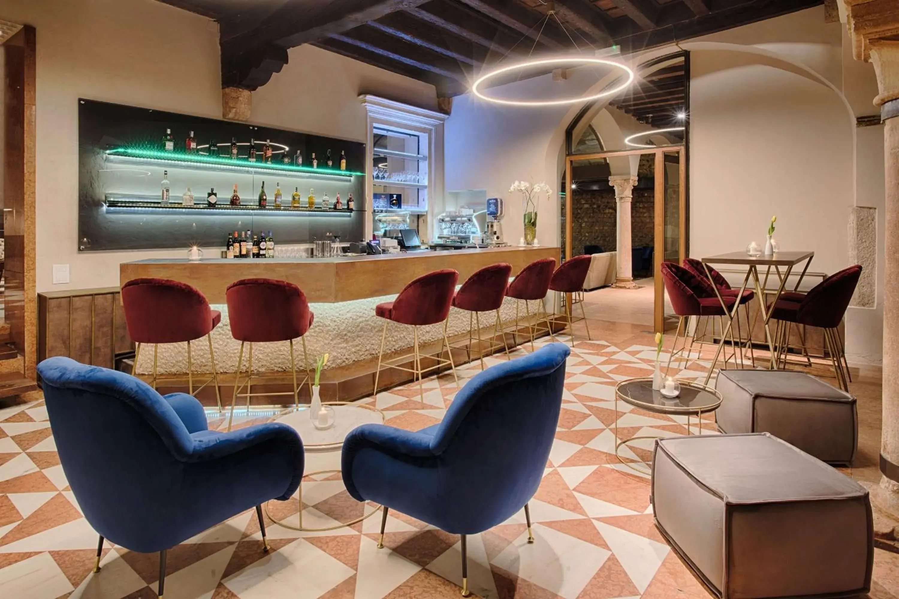Lounge or bar in NH Collection Palazzo Verona Lounge or bar in NH Collection Palazzo Verona