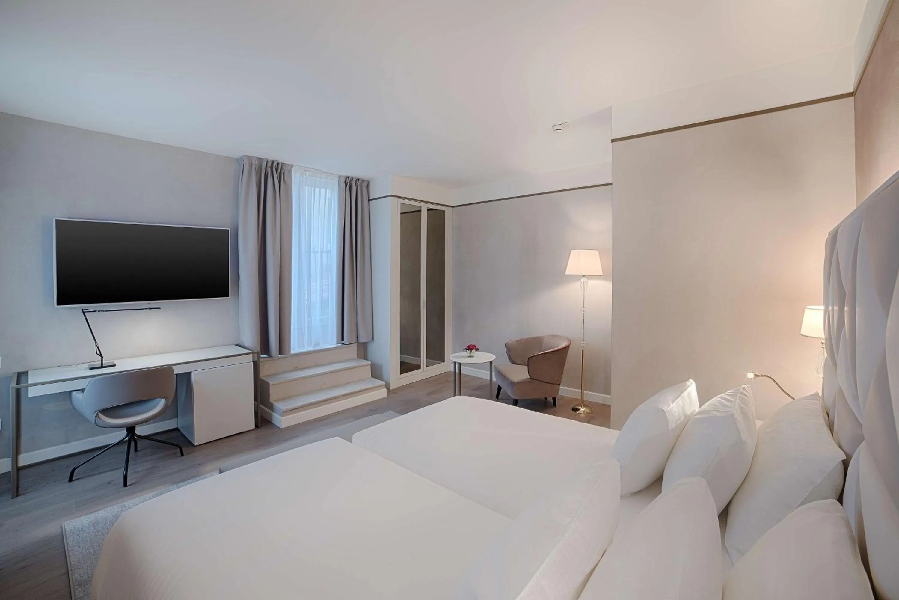 Bedroom, Bed in NH Collection Palazzo Verona