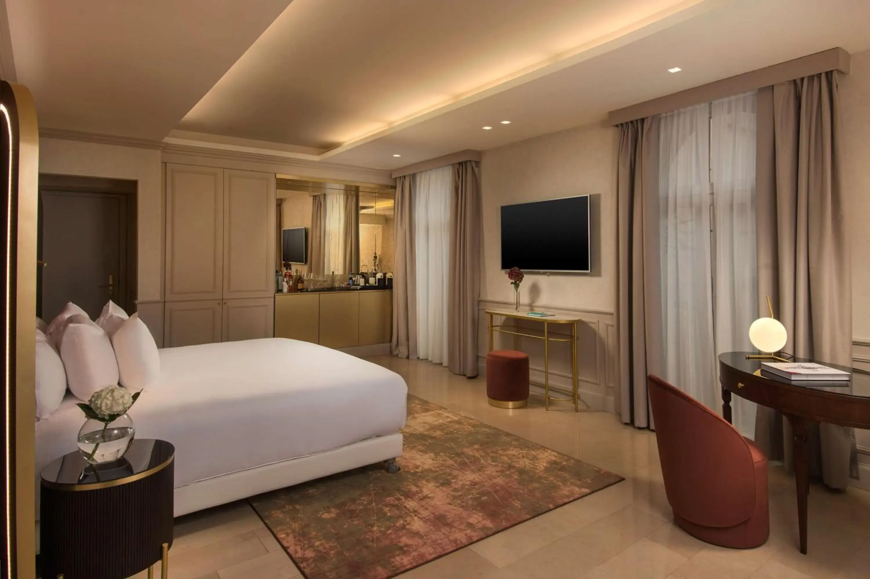 Photo of the whole room, Bed in NH Collection Palazzo Verona Photo of the whole room, Bed in NH Collection Palazzo Verona