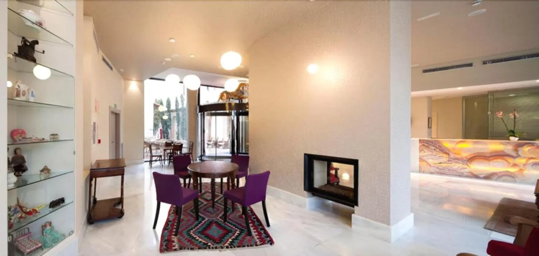 Property building, Bed in U-Hotel Spa Ciudad de Astorga