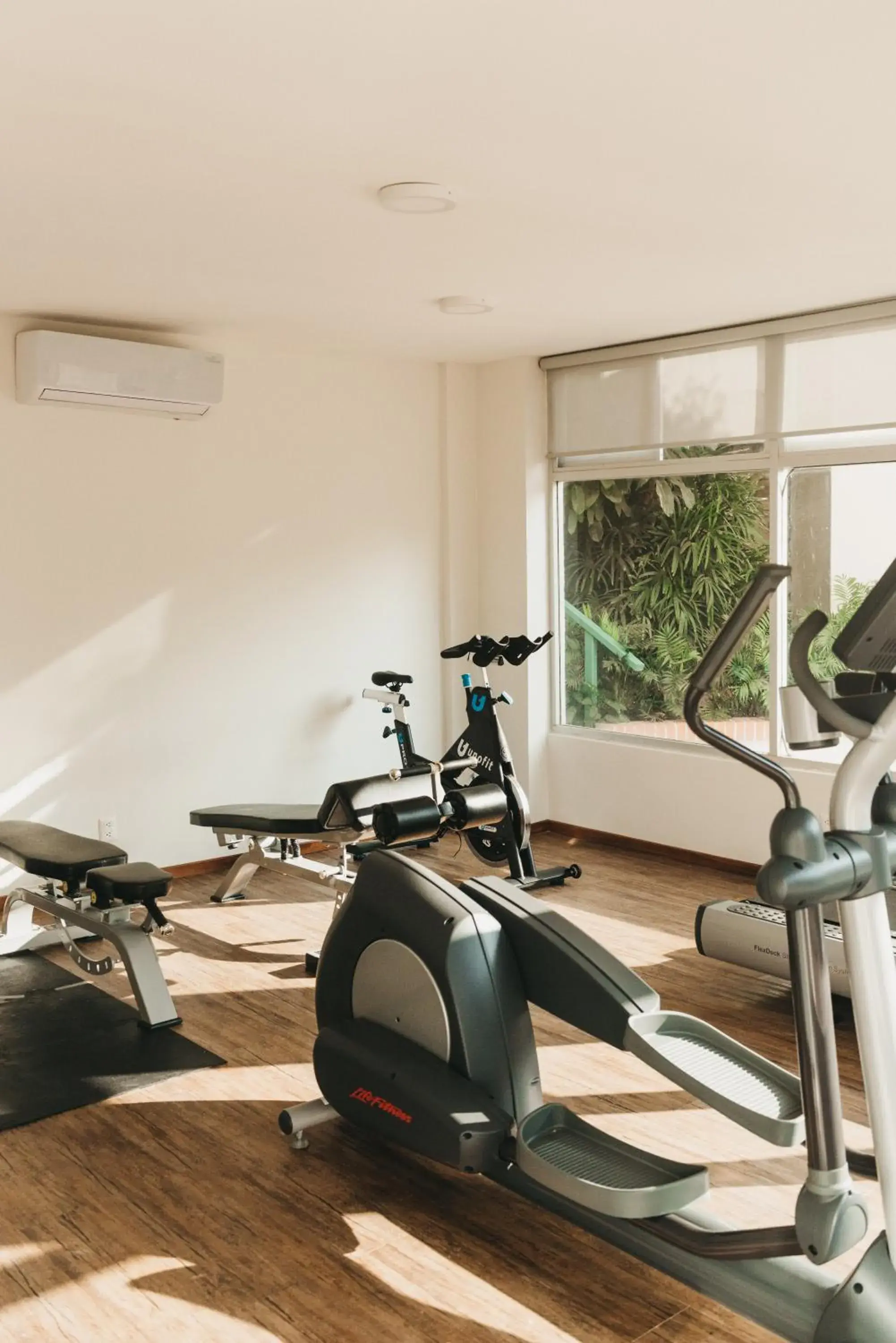 Fitness centre/facilities in Hotel Suites Villasol Fitness centre/facilities in Hotel Suites Villasol