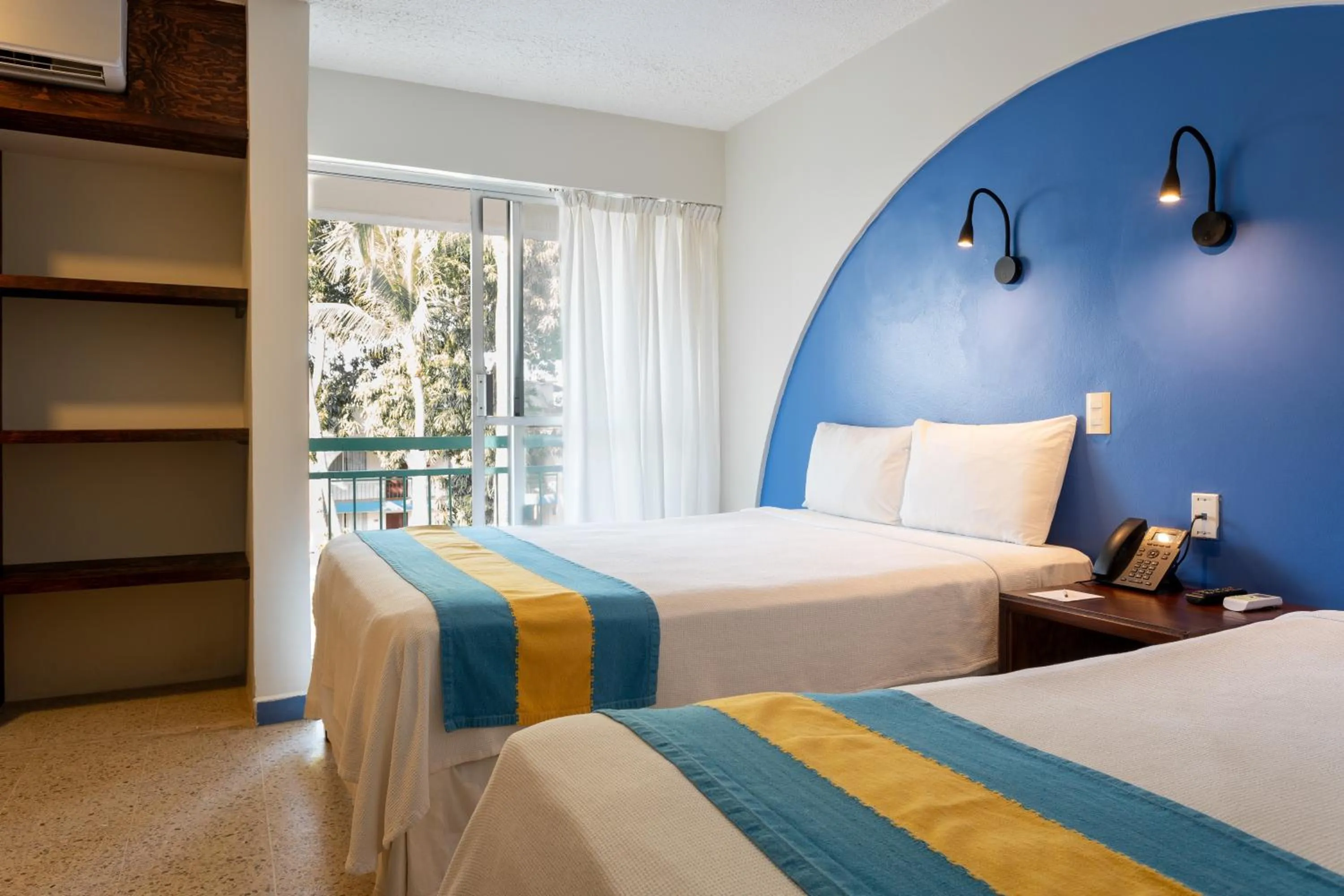 Bedroom, Bed in Hotel Suites Villasol