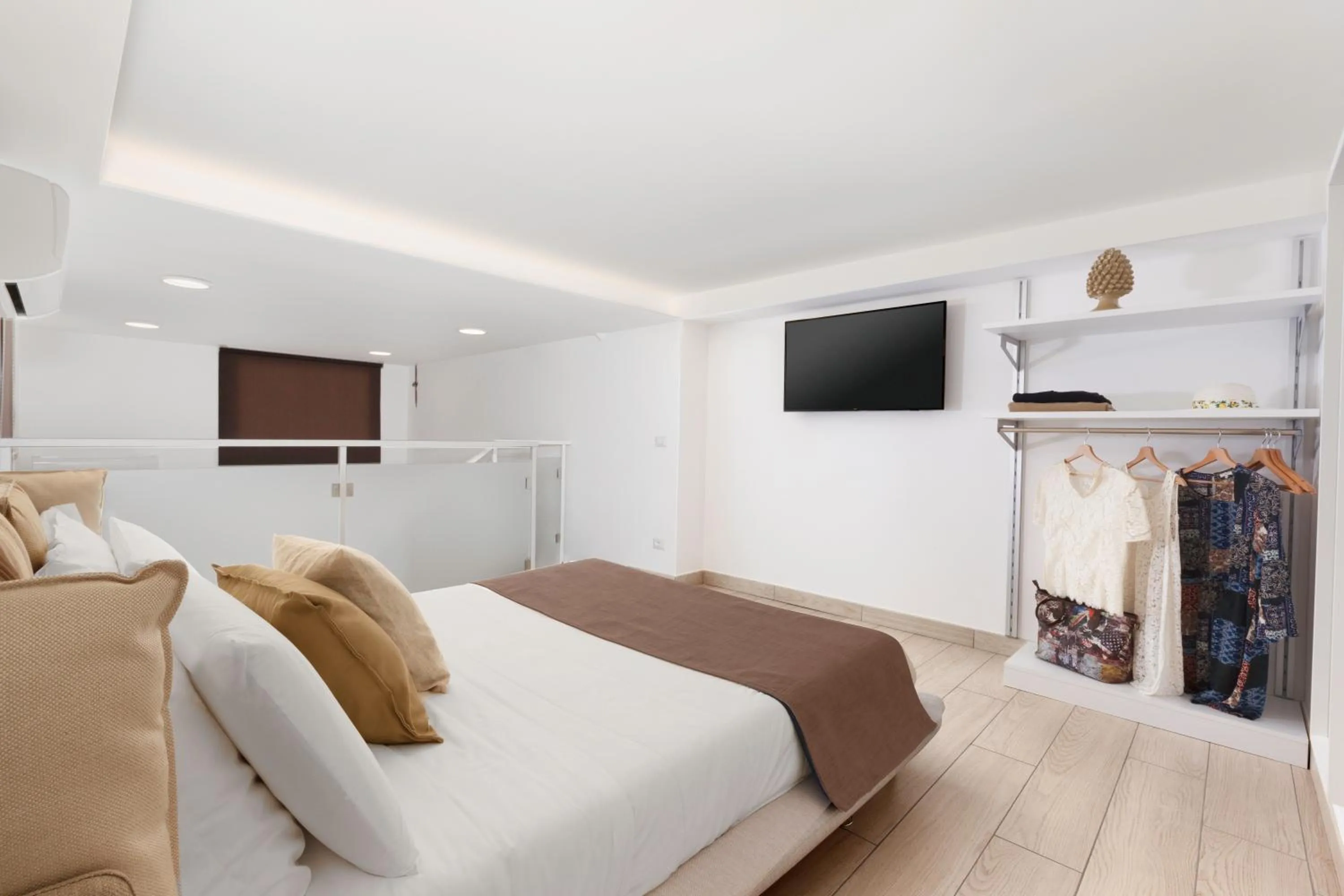 Bedroom, Bed in Eterea Charming Suites