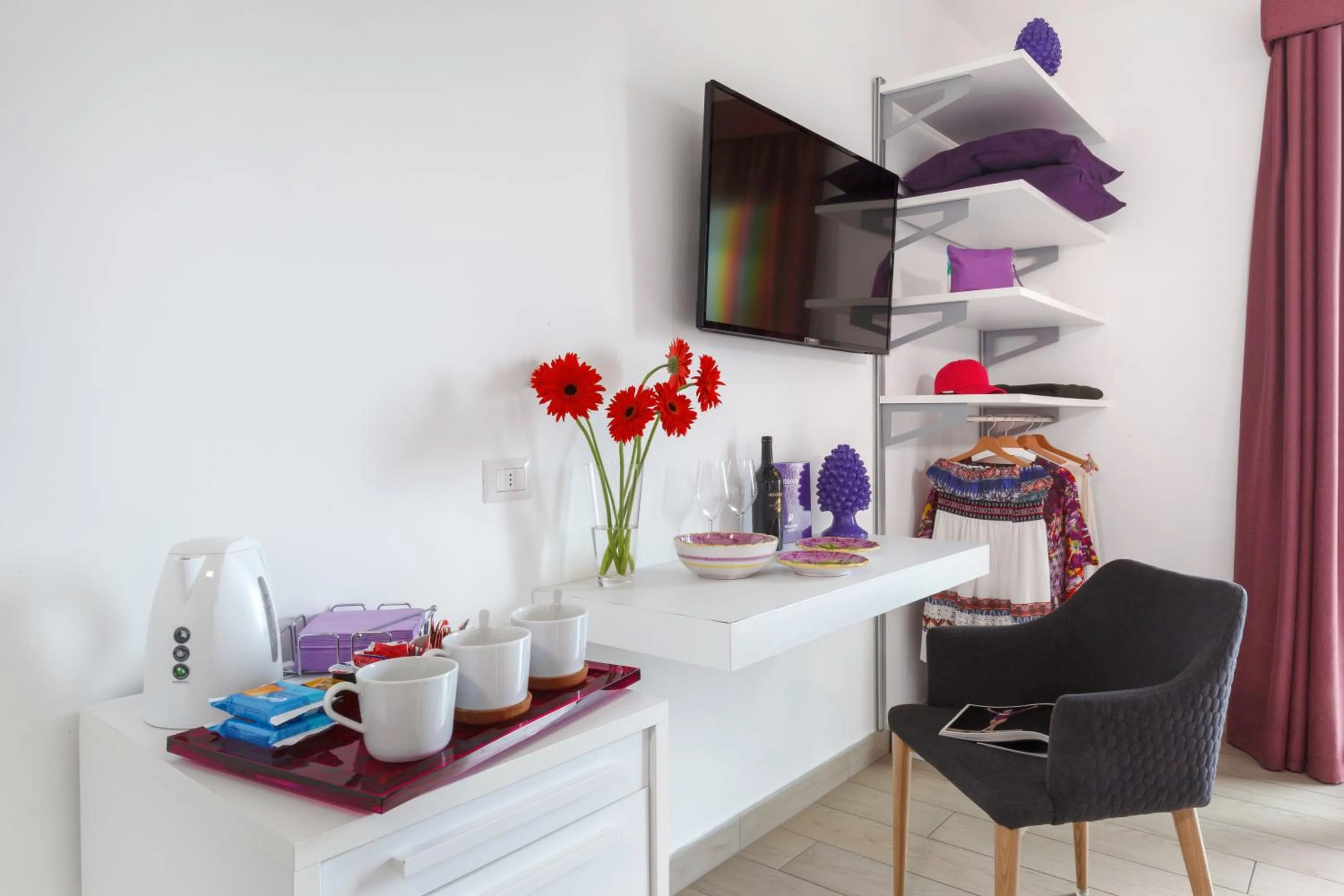 TV and multimedia in Eterea Charming Suites