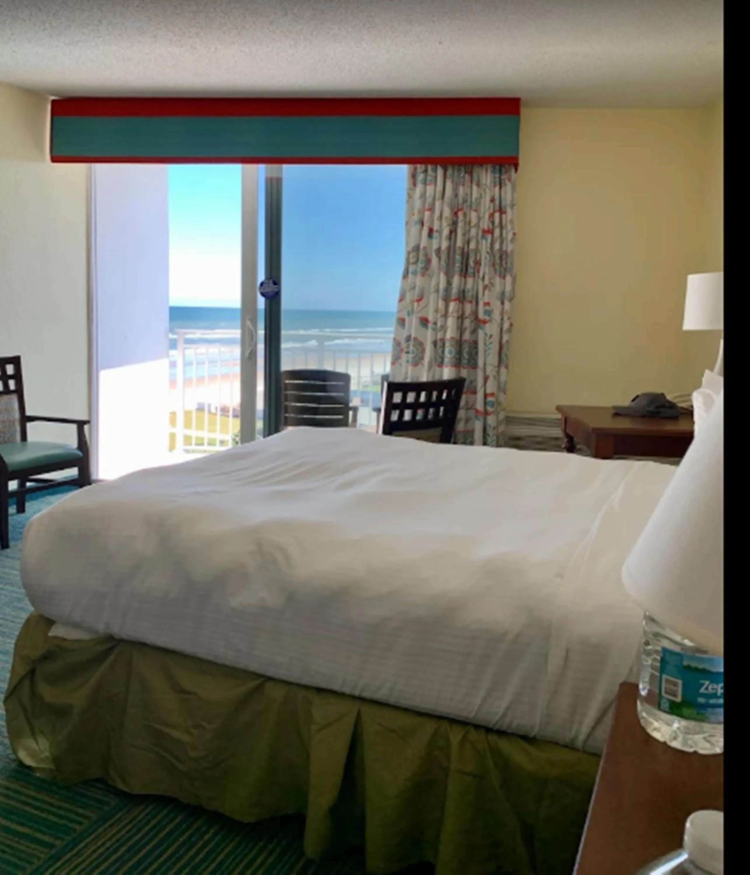 Bedroom, Bed in Best Western Aku Tiki Inn