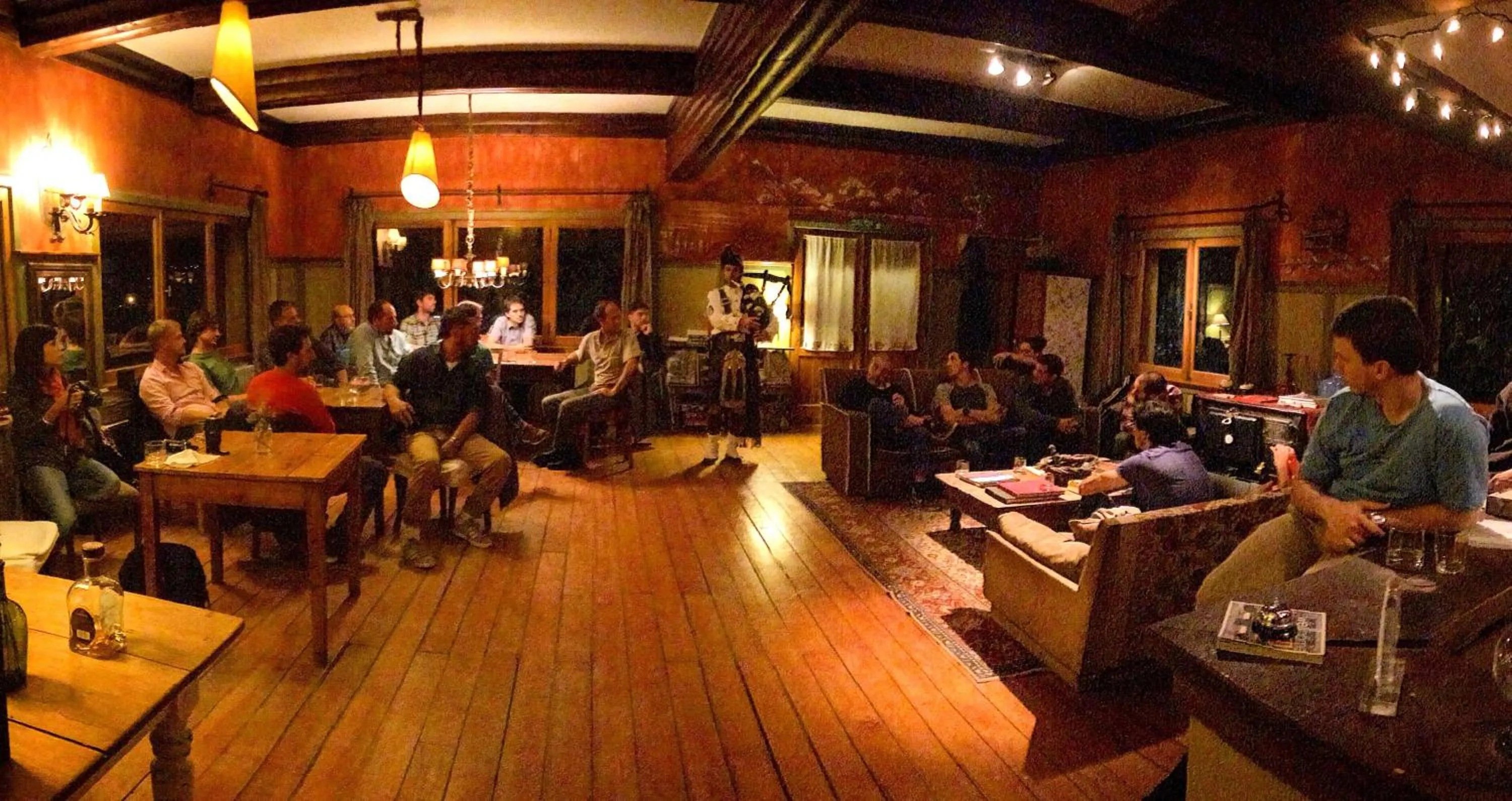 group of guests in Los Juncos Patagonian Lake House