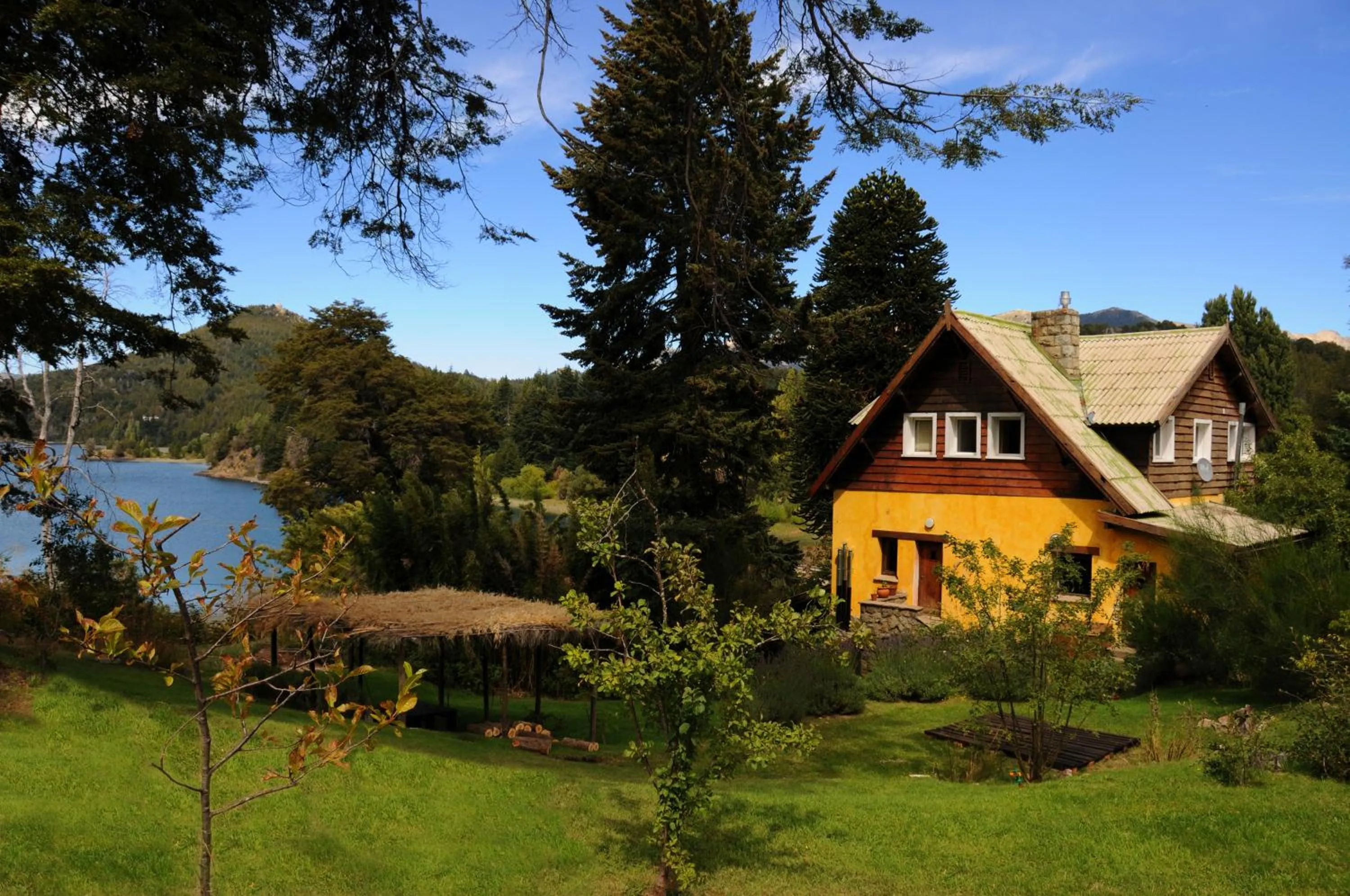 Facade/entrance in Los Juncos Patagonian Lake House
