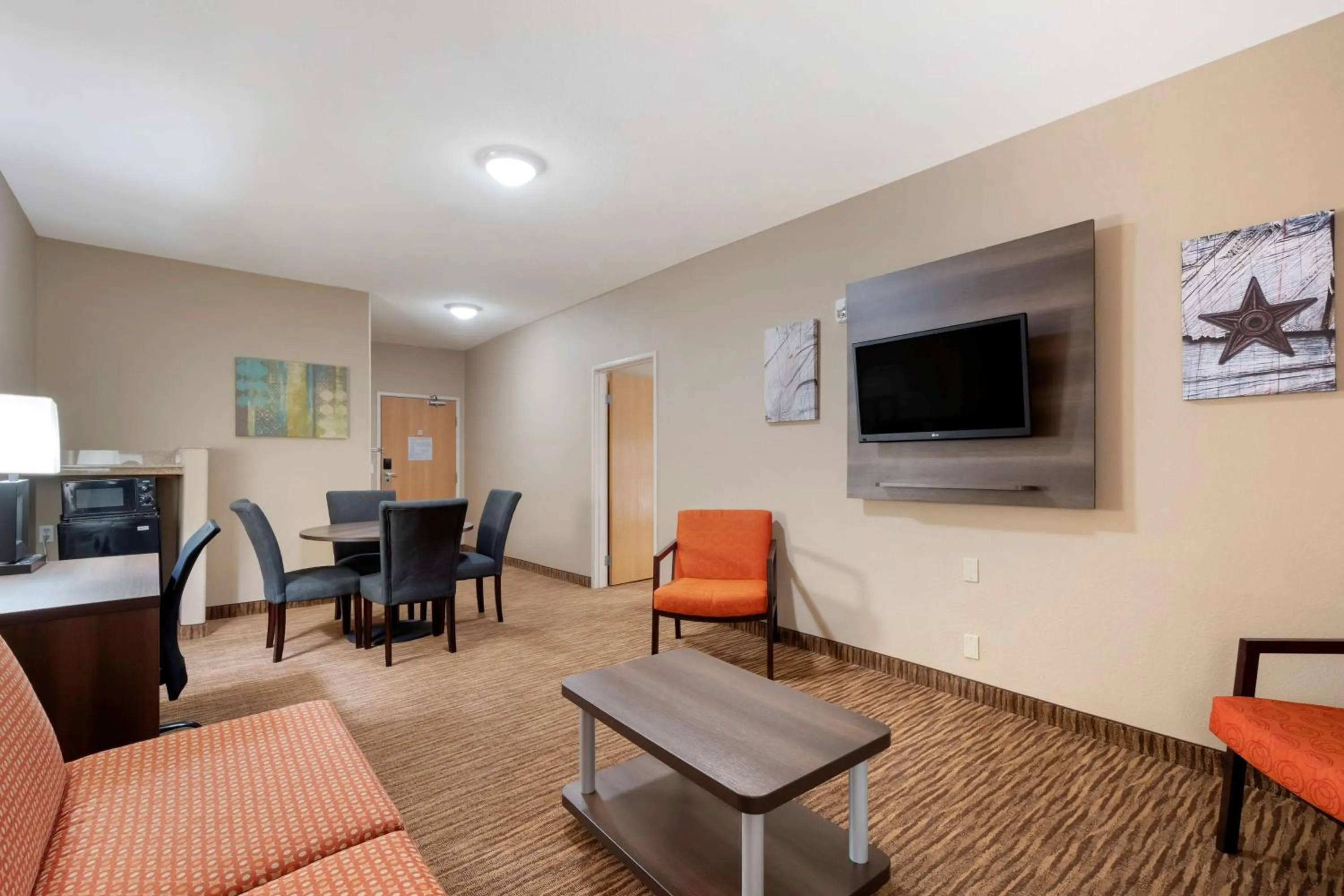 Photo of the whole room in Best Western Plus DFW Airport Suites