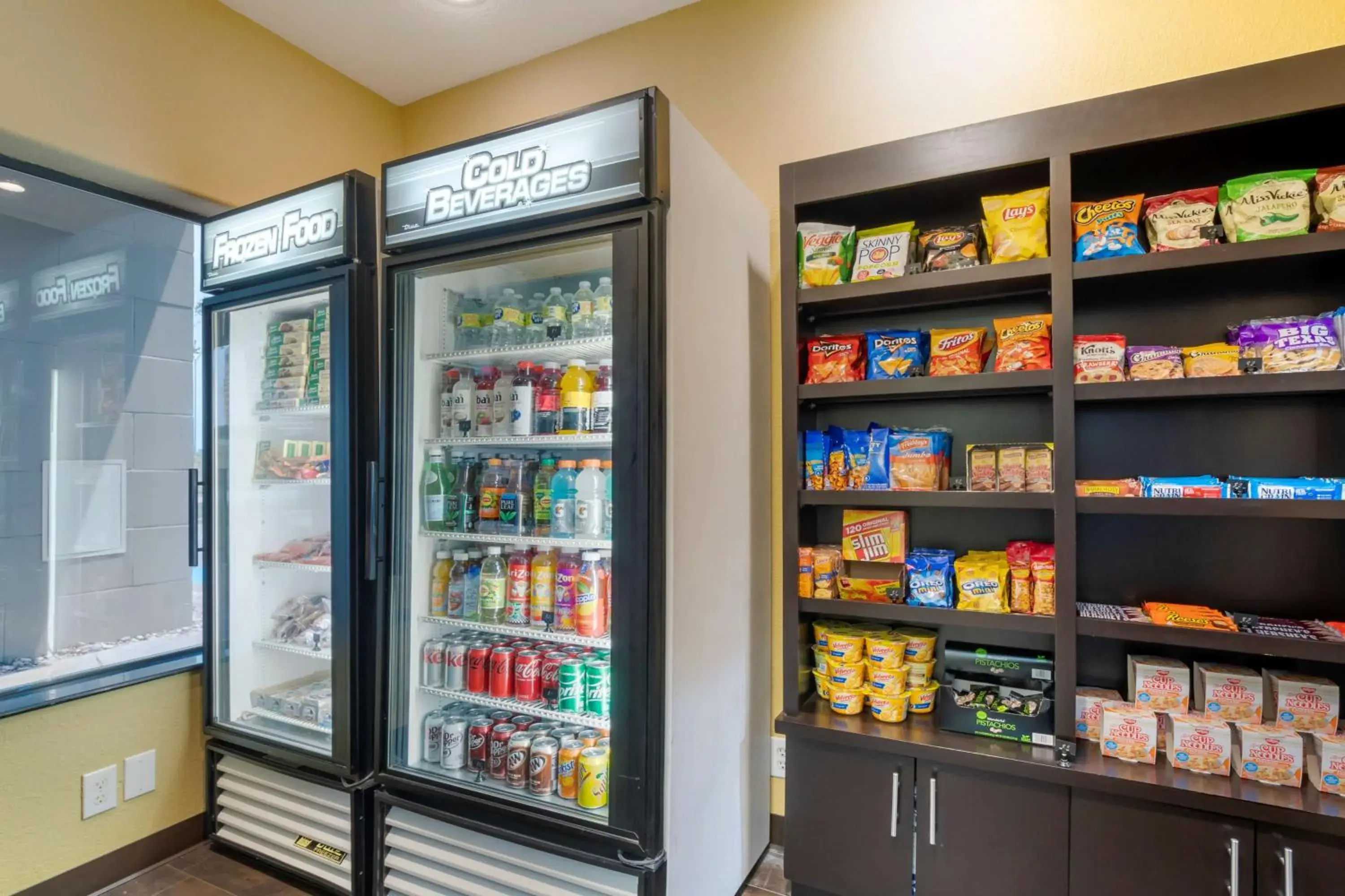 Property building in Best Western Plus DFW Airport Suites Property building in Best Western Plus DFW Airport Suites