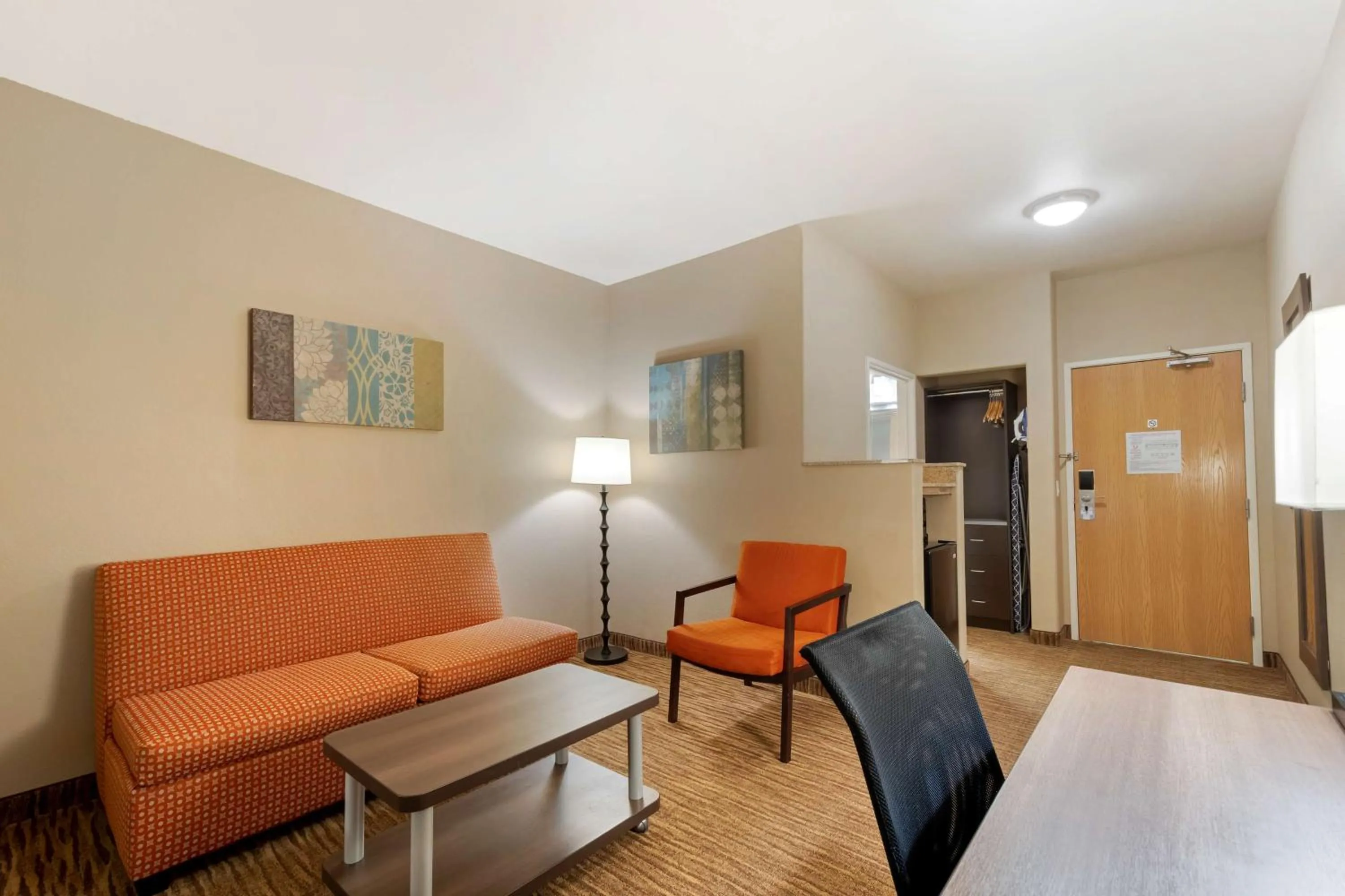 Photo of the whole room in Best Western Plus DFW Airport Suites