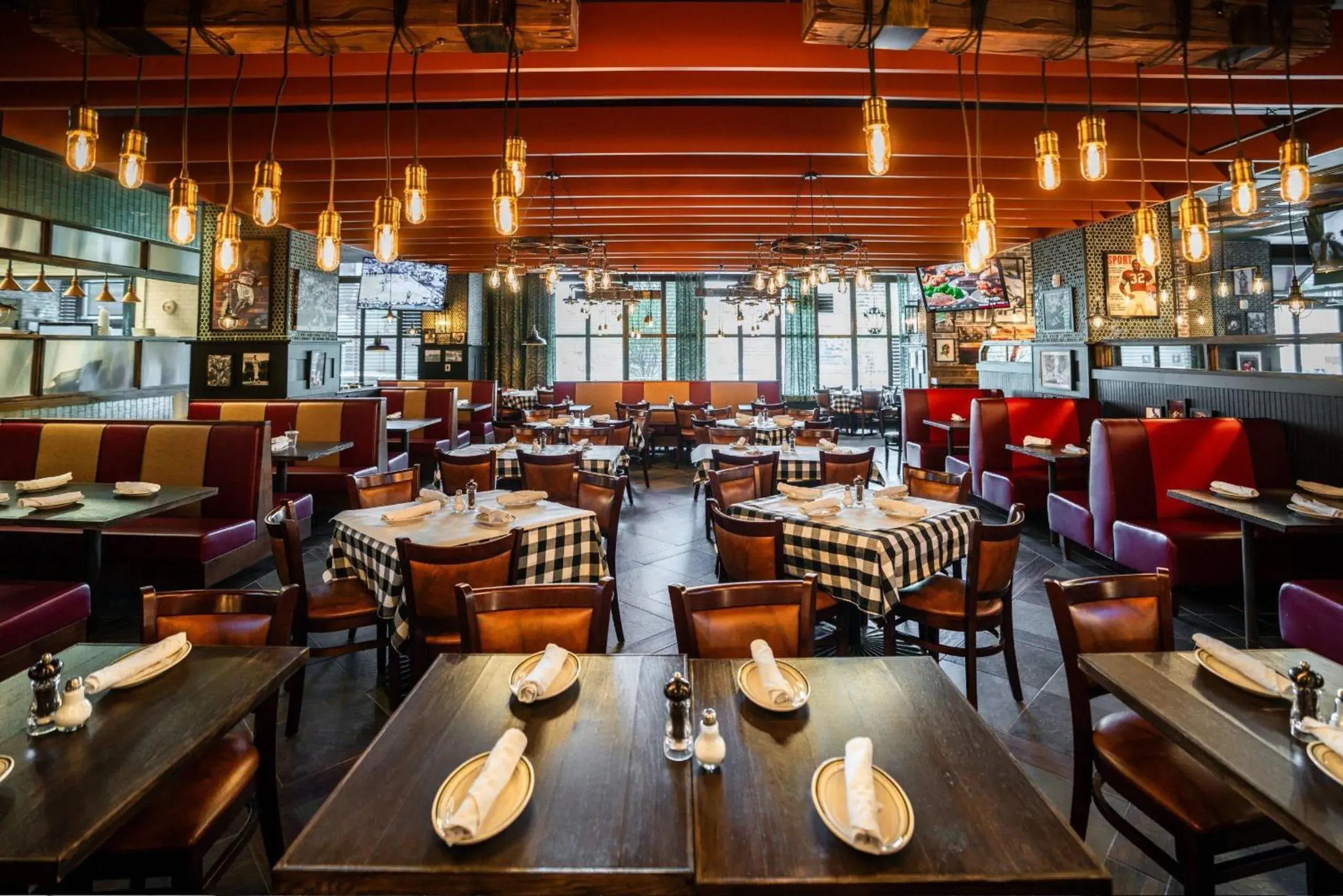 Restaurant/places to eat in Cambria Hotel College Park Restaurant/places to eat in Cambria Hotel College Park