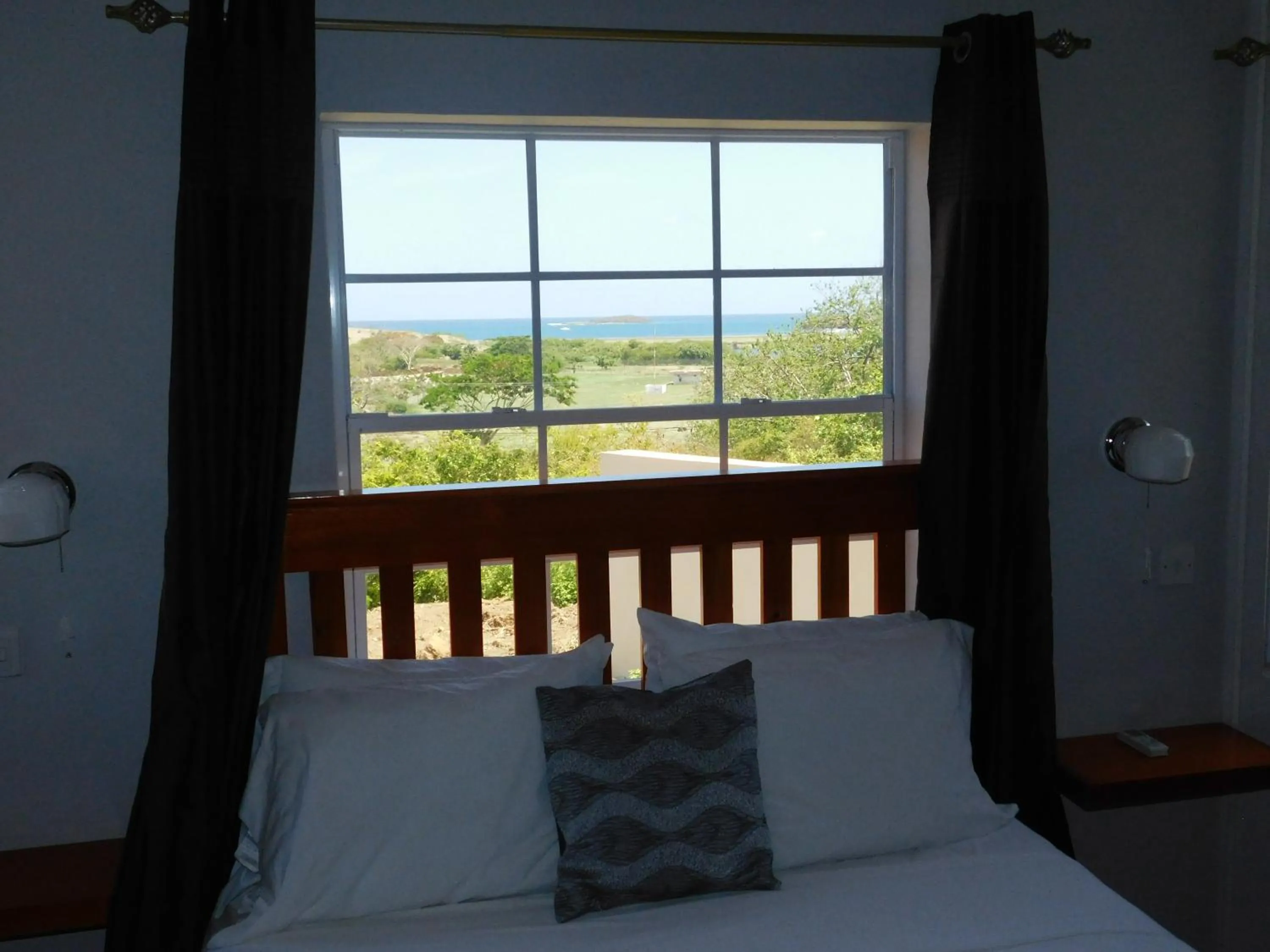 Bedroom, Bed in La Heliconia & Day Spa