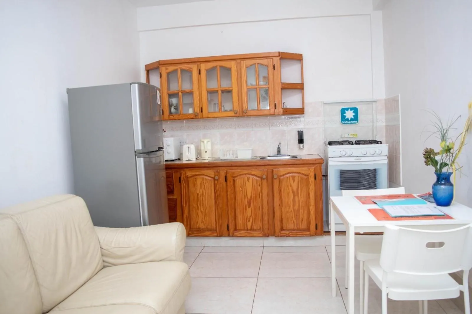 Kitchen or kitchenette in La Heliconia & Day Spa