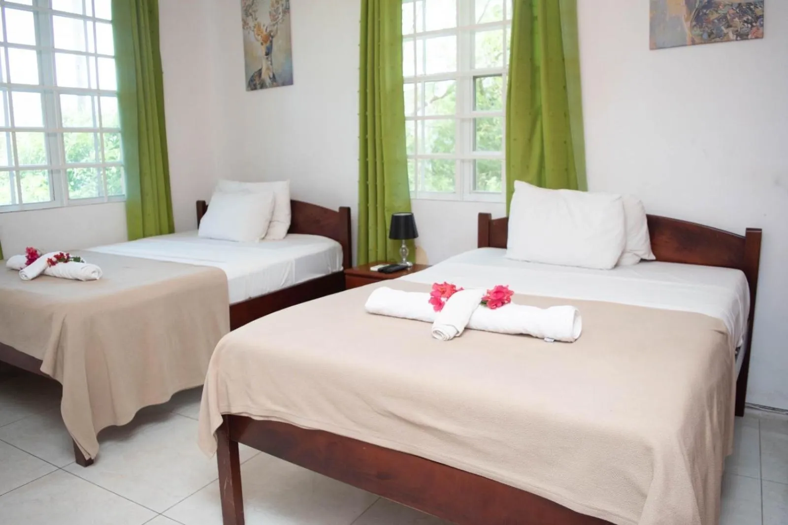 Bedroom, Bed in La Heliconia & Day Spa