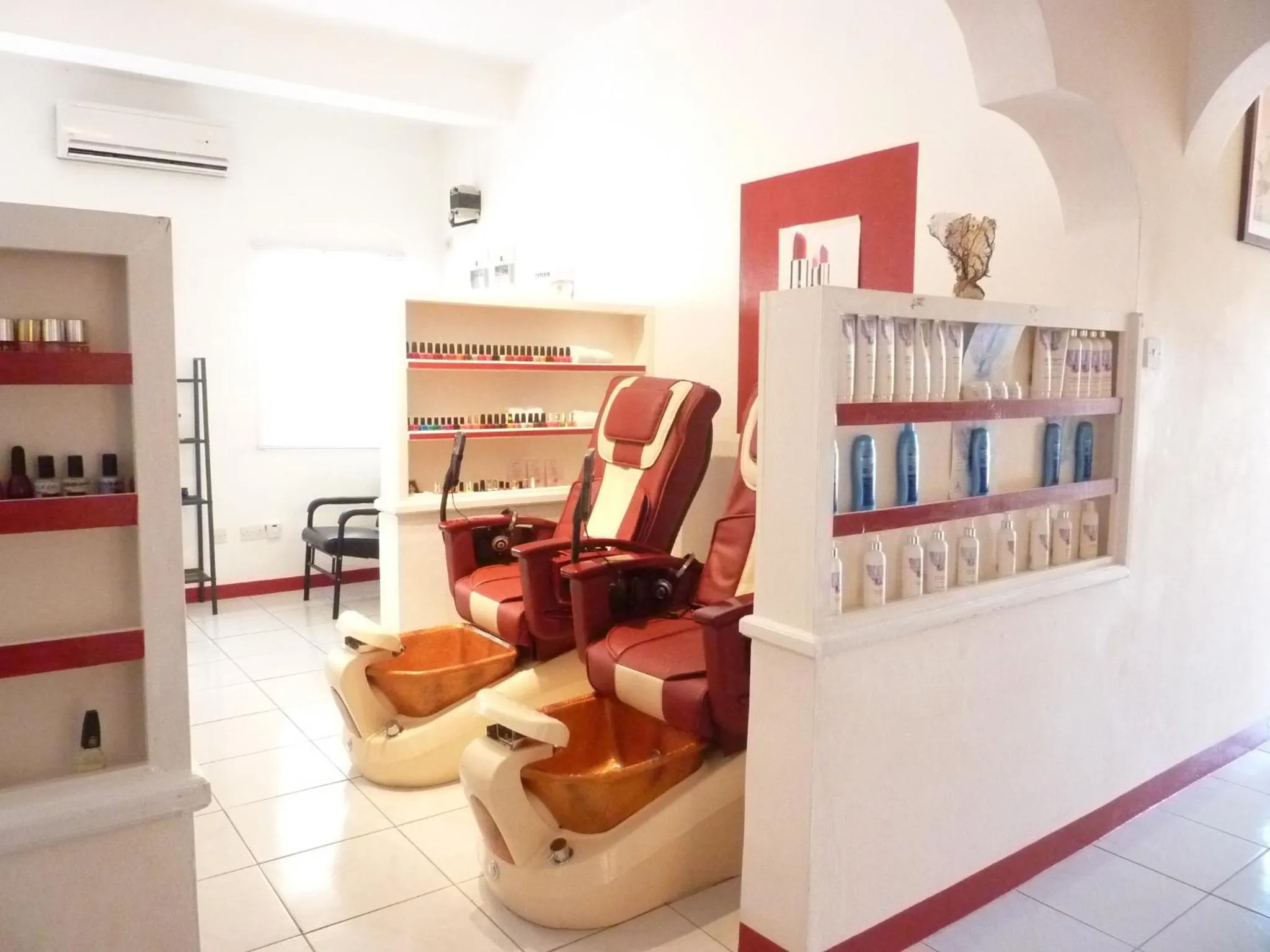 Massage in La Heliconia & Day Spa