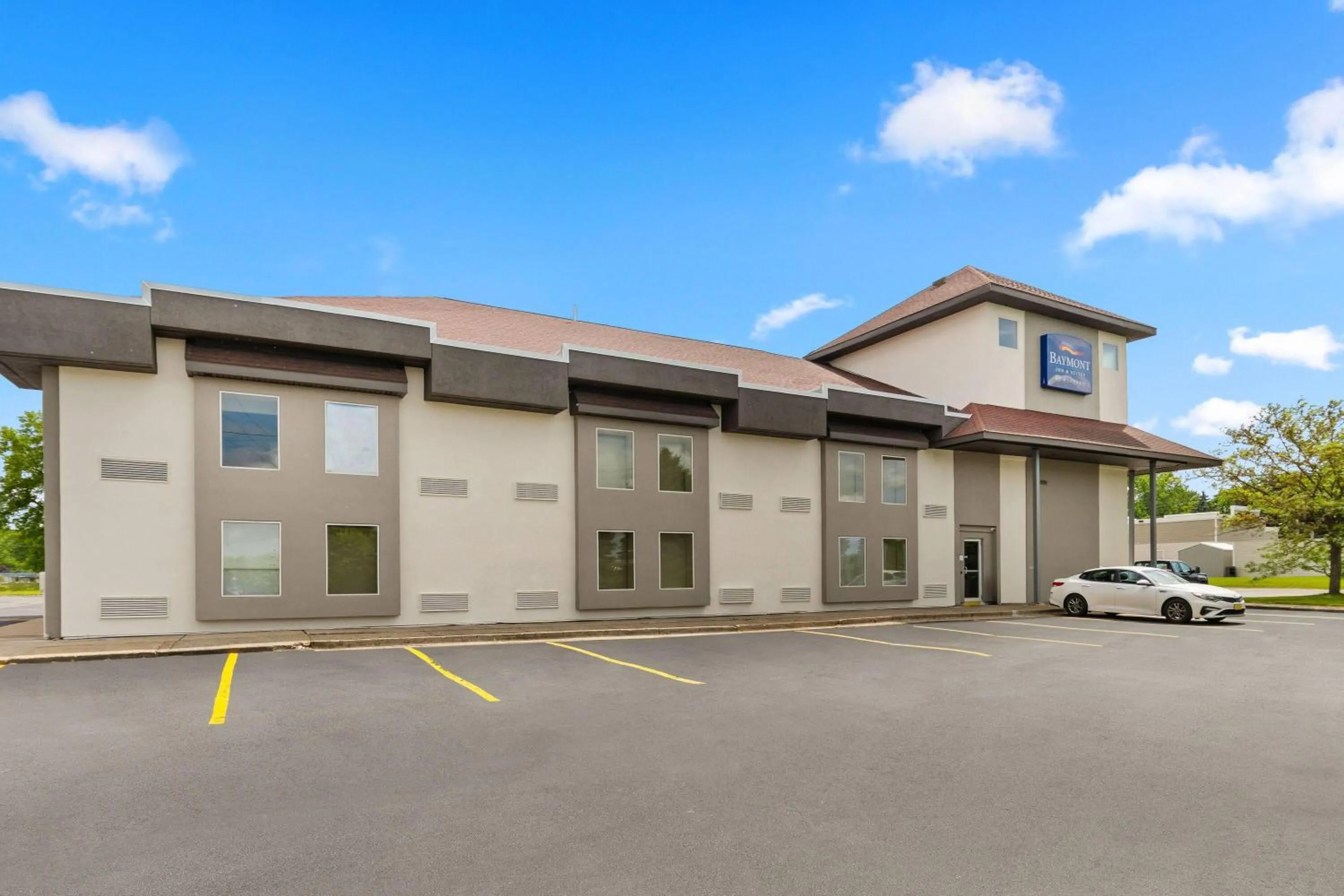 Property building in Baymont by Wyndham Batavia - Darien Lake