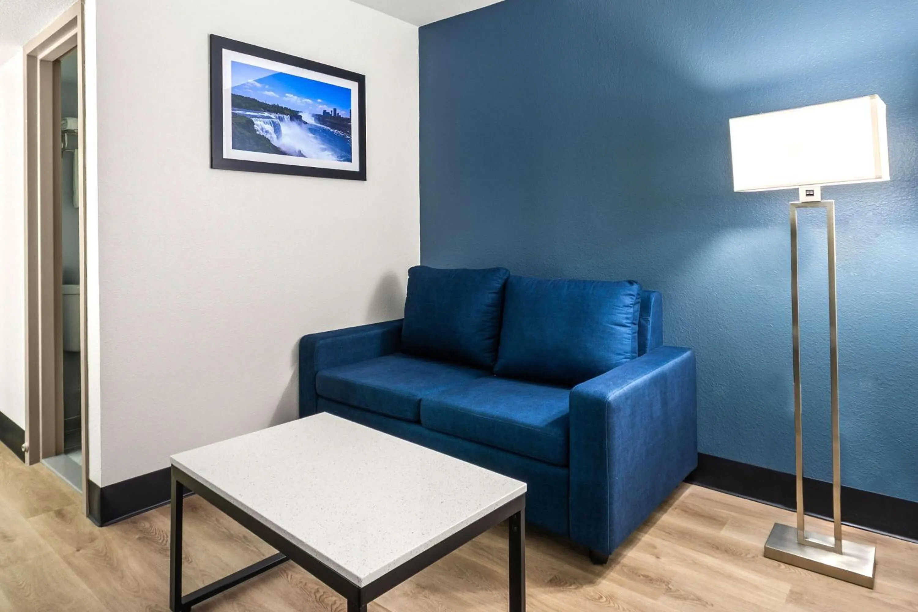 Bed in Baymont by Wyndham Batavia - Darien Lake