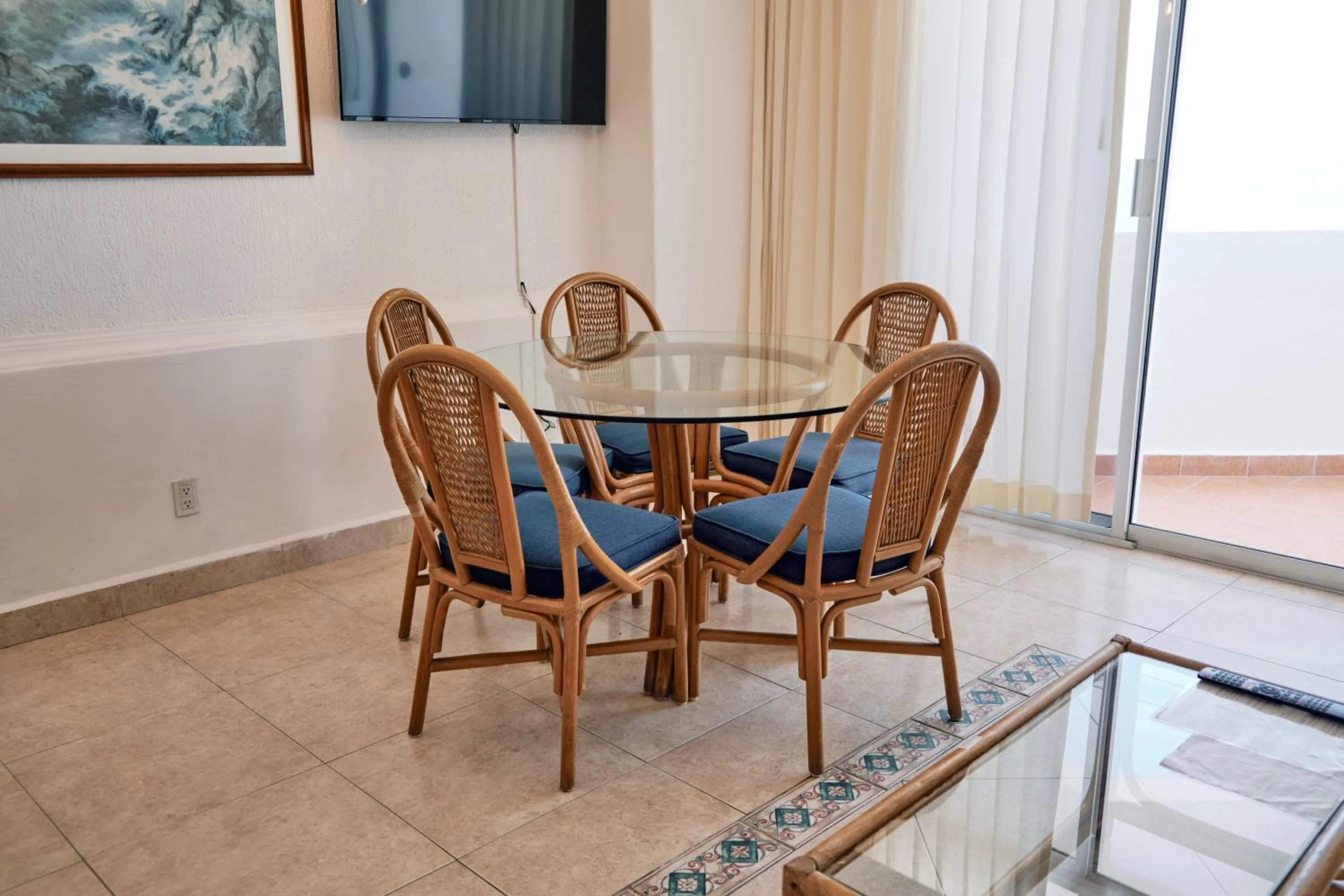 Dining area in The Inn at Mazatlan