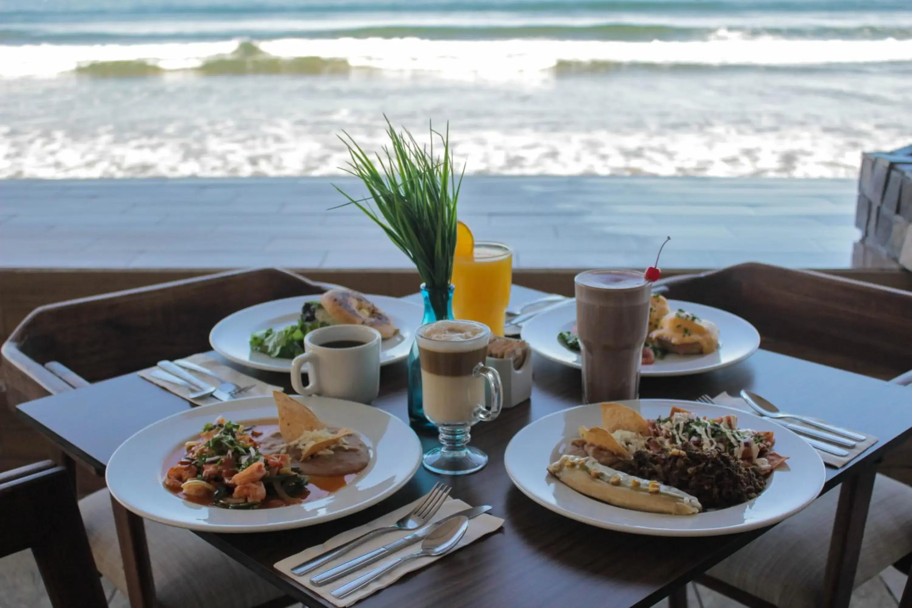 Restaurant/places to eat in The Inn at Mazatlan Restaurant/places to eat in The Inn at Mazatlan