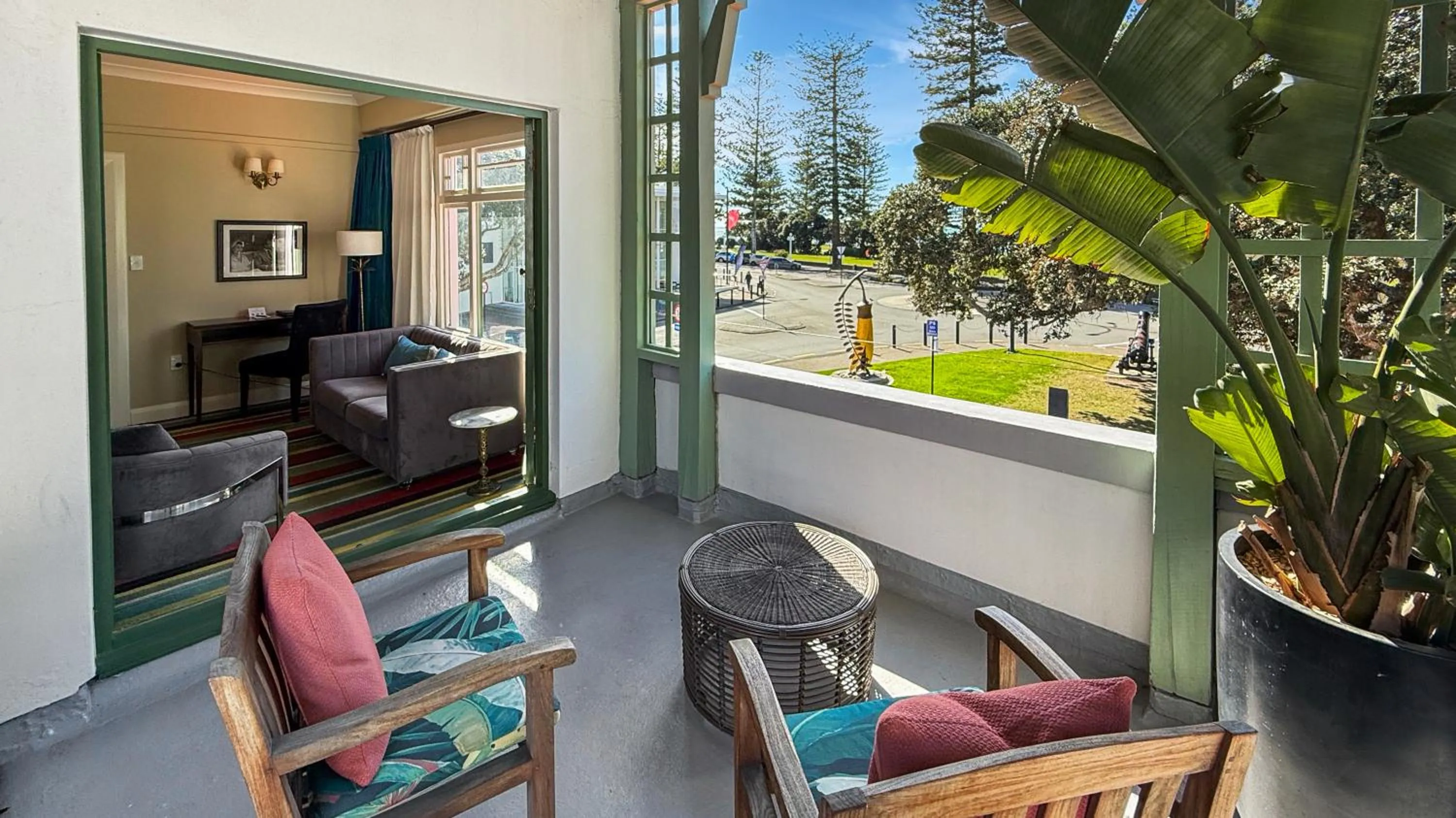 Living room in Art Deco Masonic Hotel