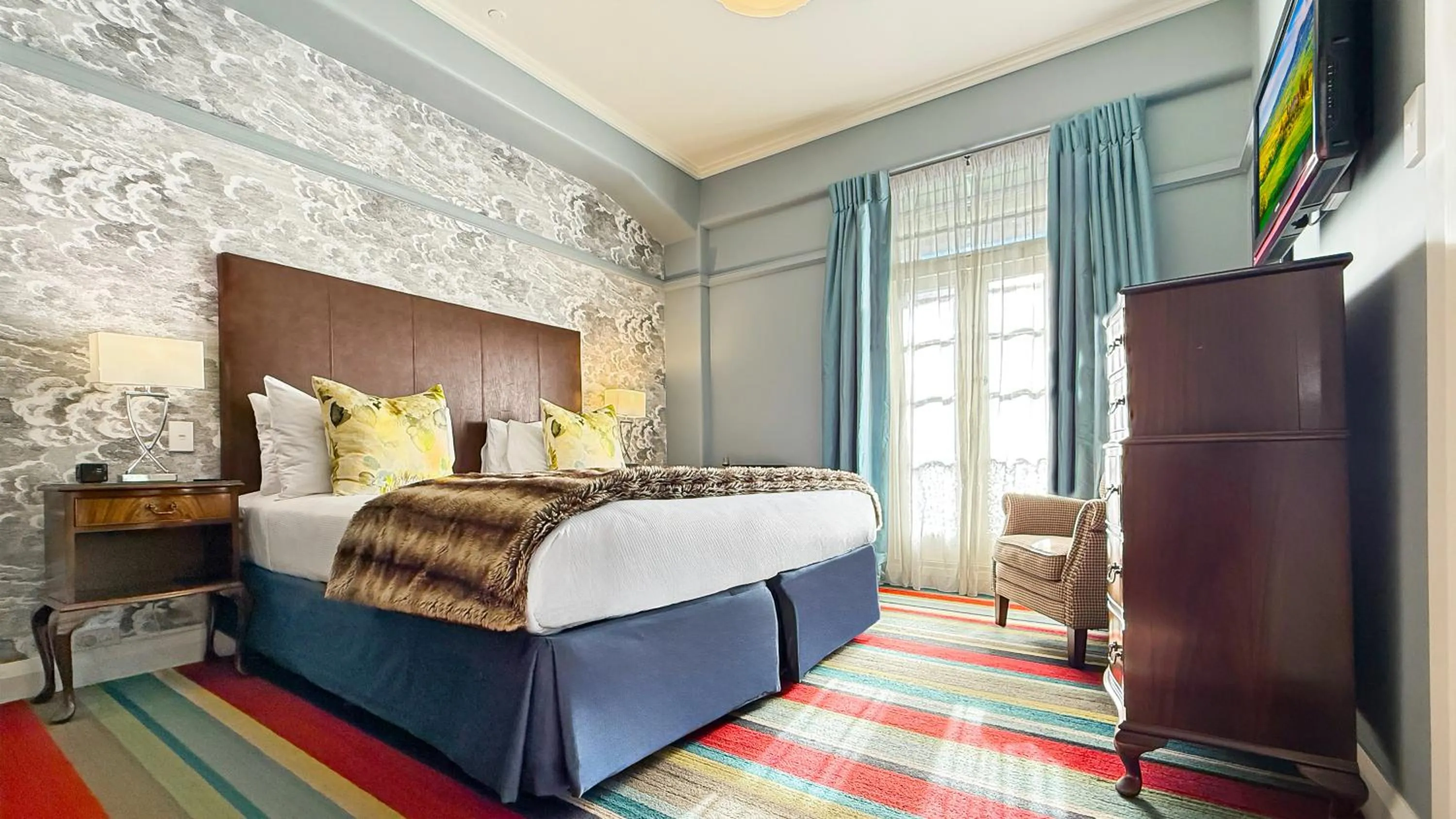 Bedroom, Bed in Art Deco Masonic Hotel