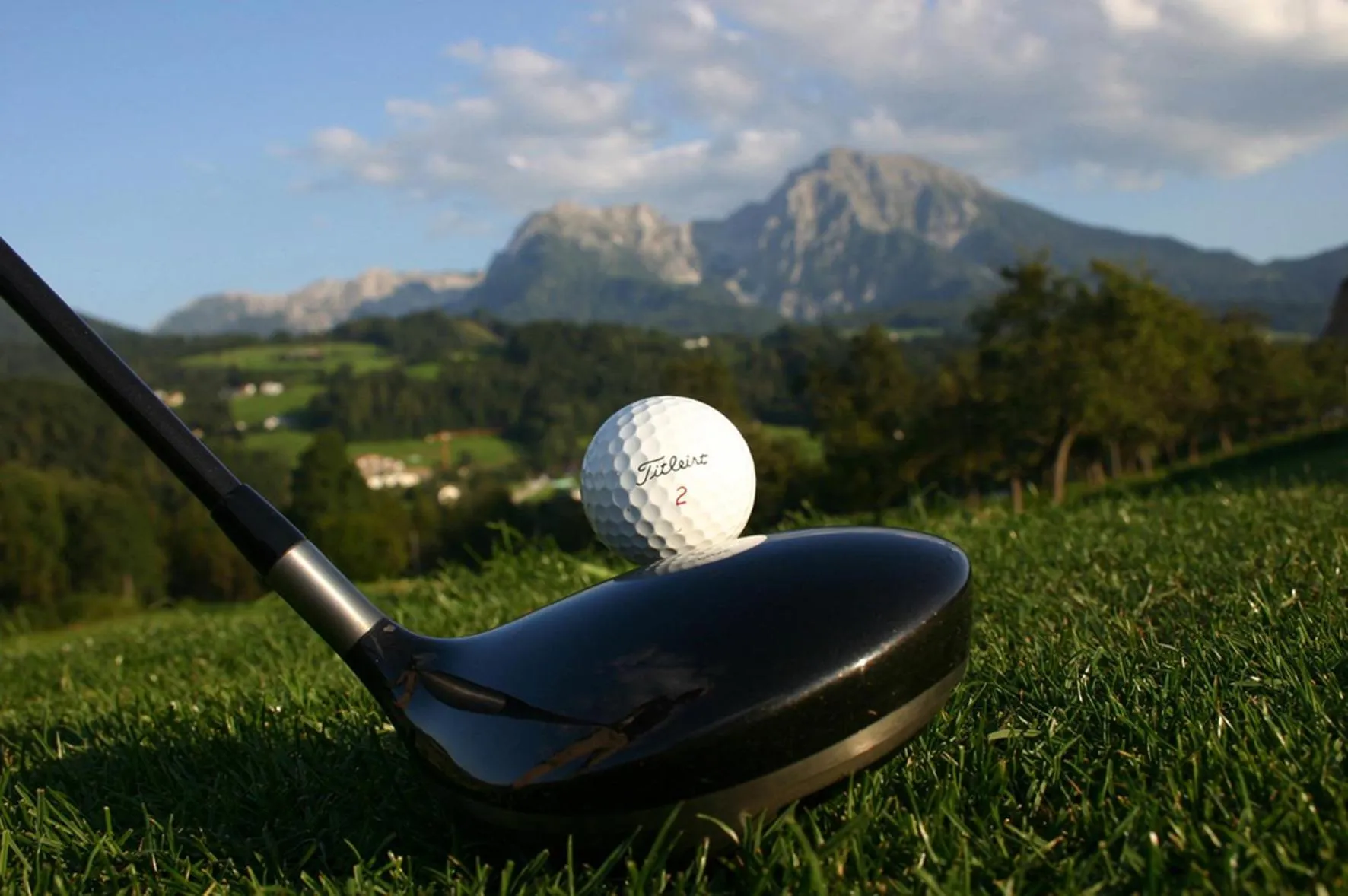 Golfcourse in ALPRIMA Aparthotel Hinterstoder