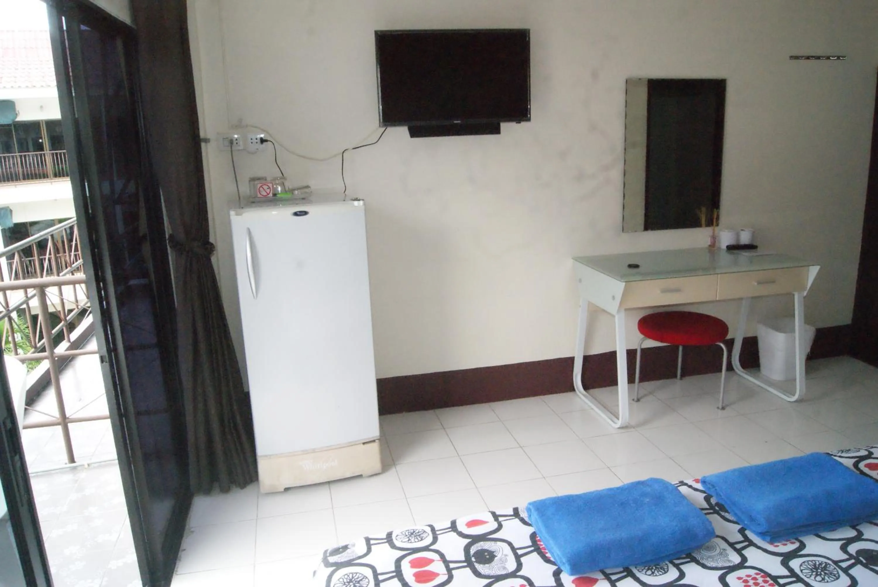 Photo of the whole room in Pineapple Guesthouse