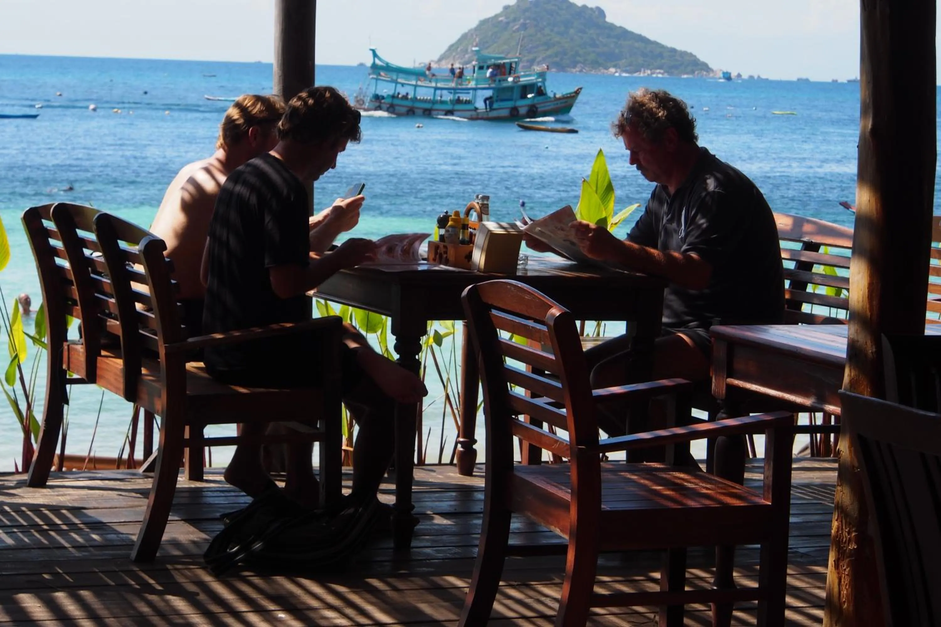 Restaurant/places to eat in Blue Diamond Resort